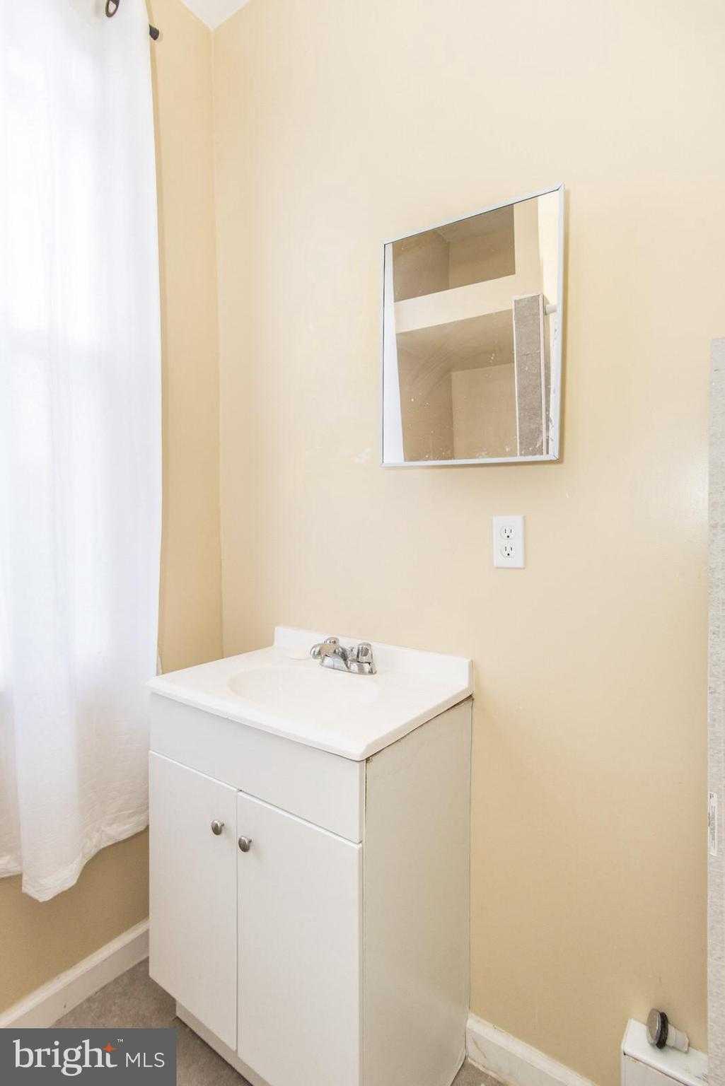 3964 N 7th St photo 37