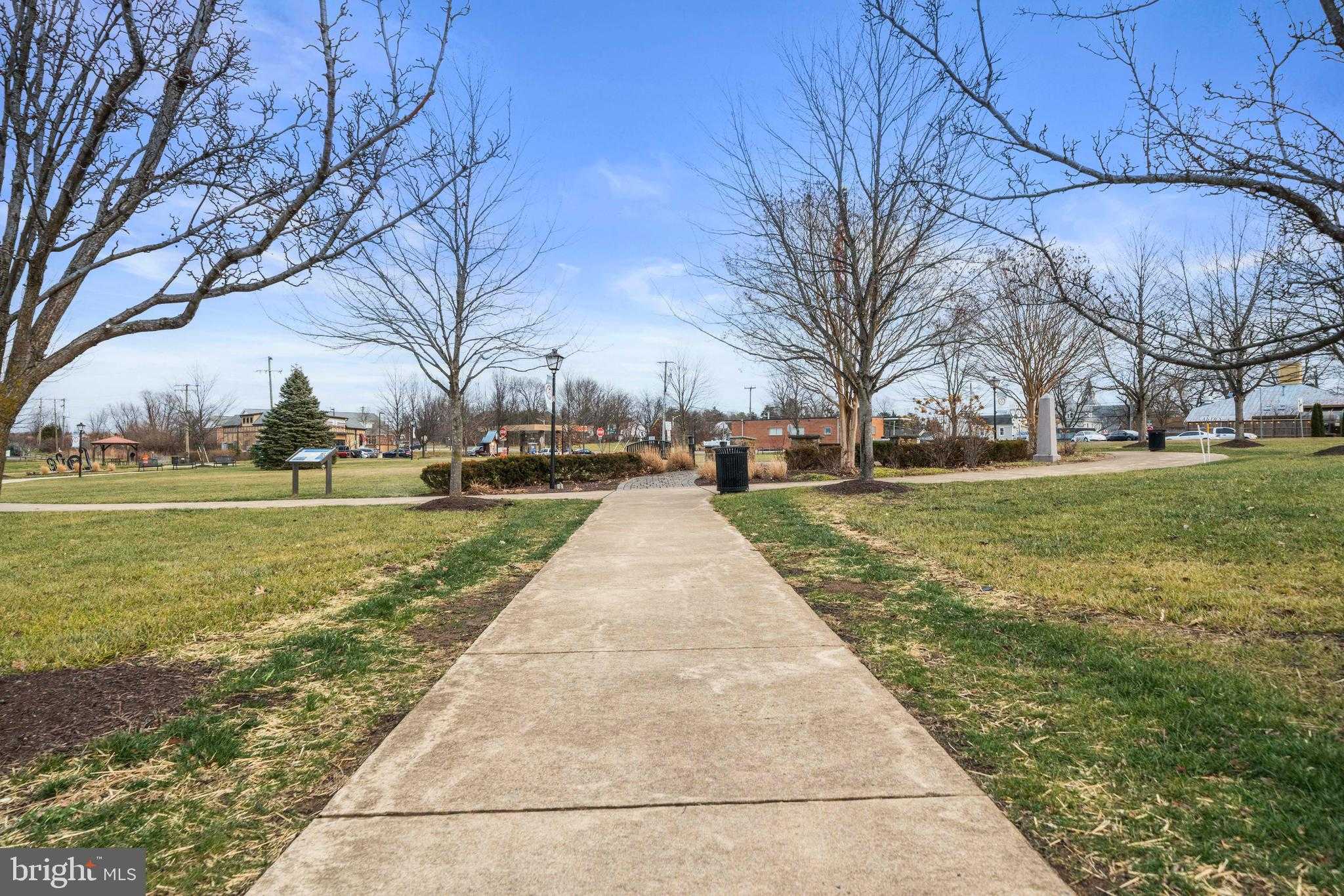 13543 Hanging Rock Ln photo 73