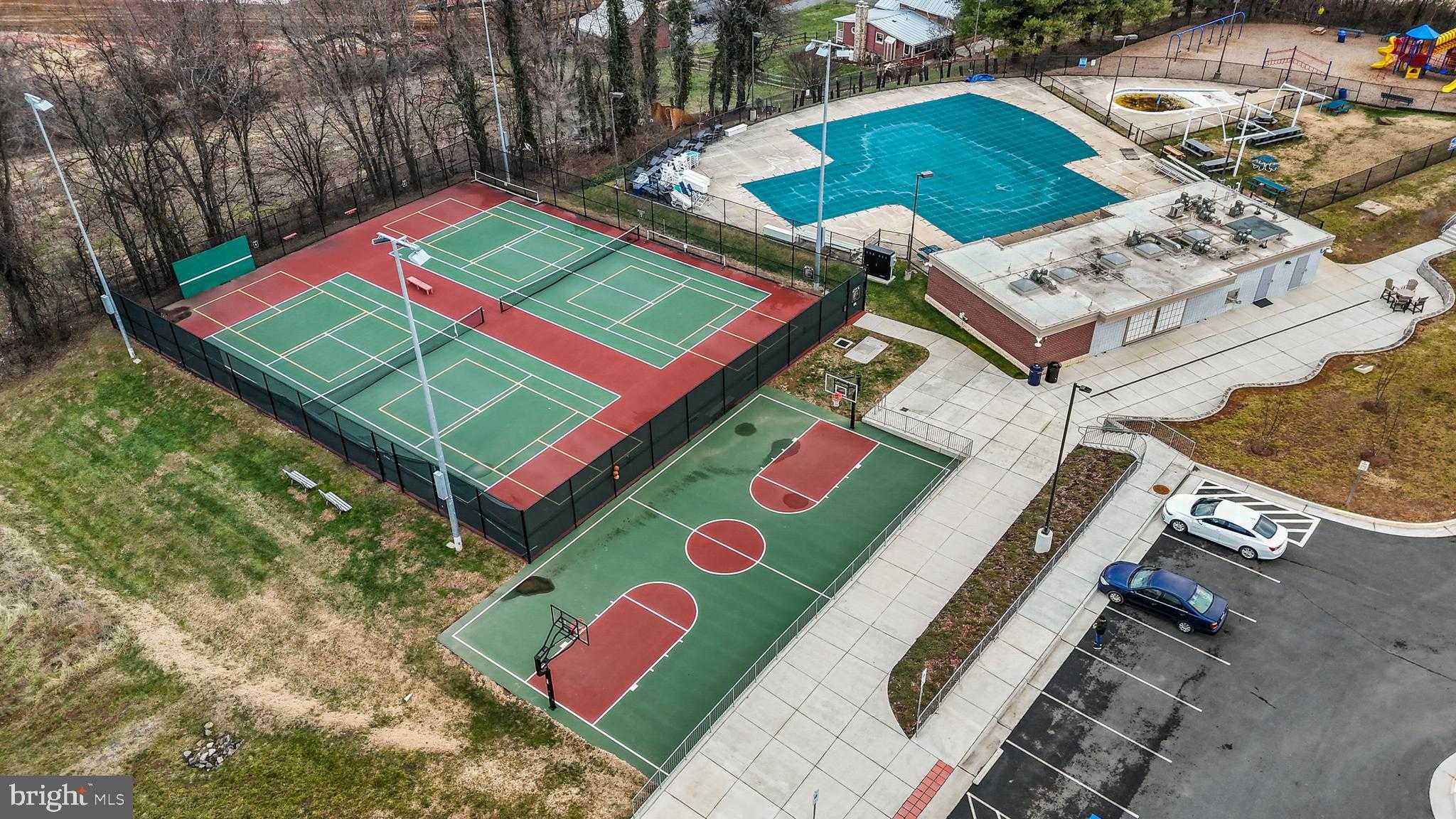 13543 Hanging Rock Ln photo 75