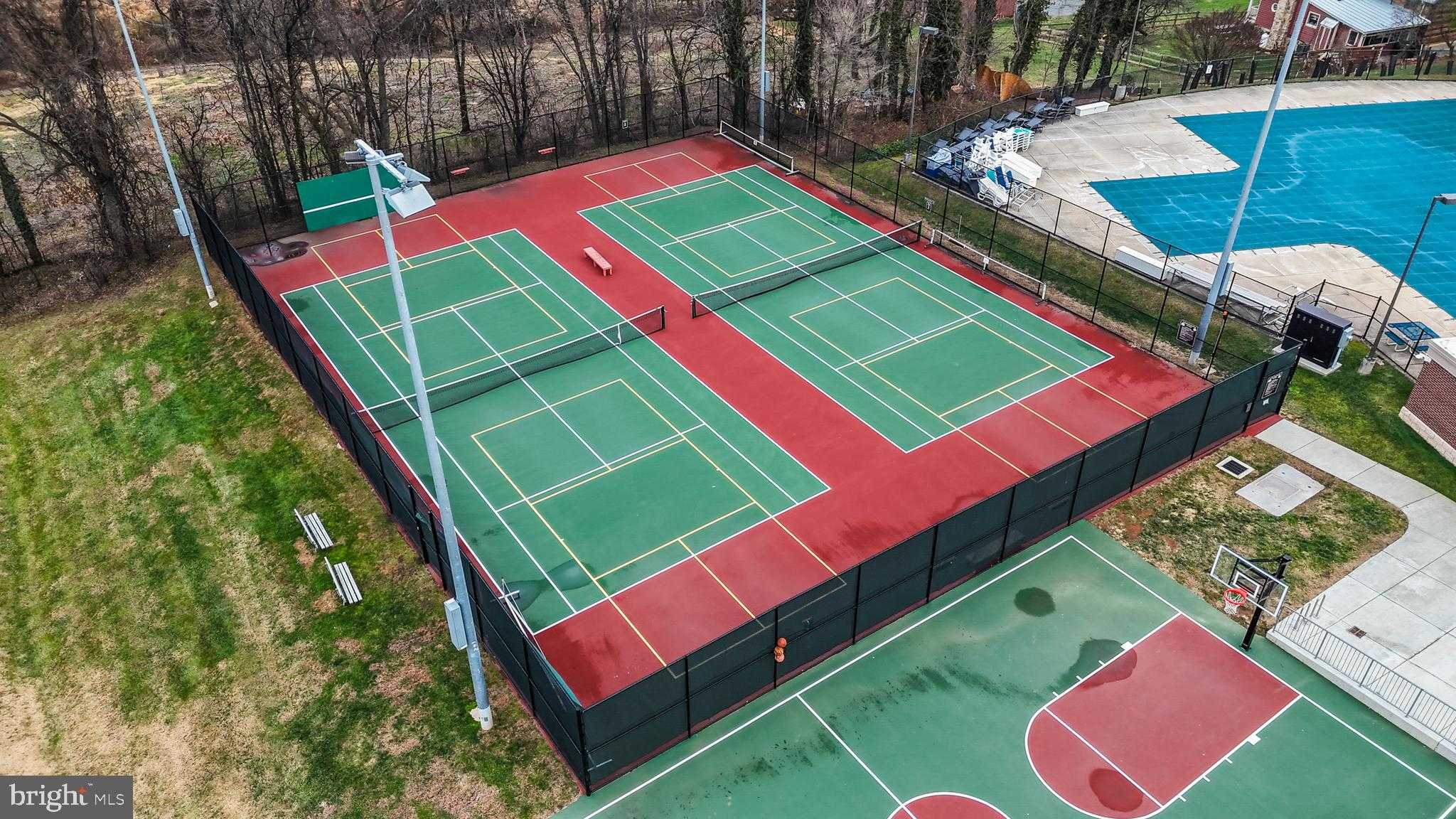 13543 Hanging Rock Ln photo 76