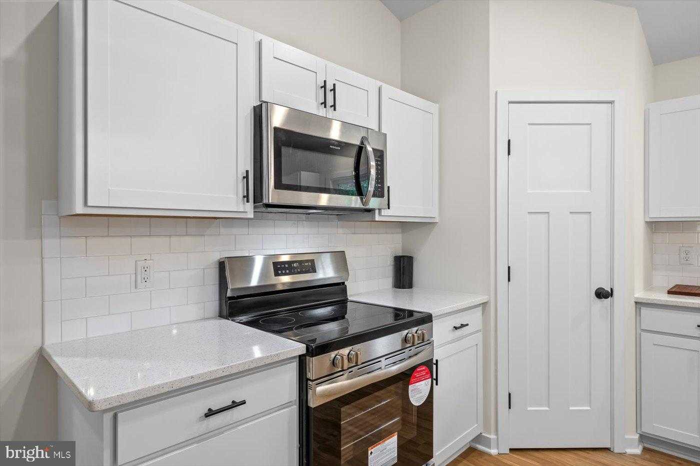 8339 Kennedy Dr photo 16