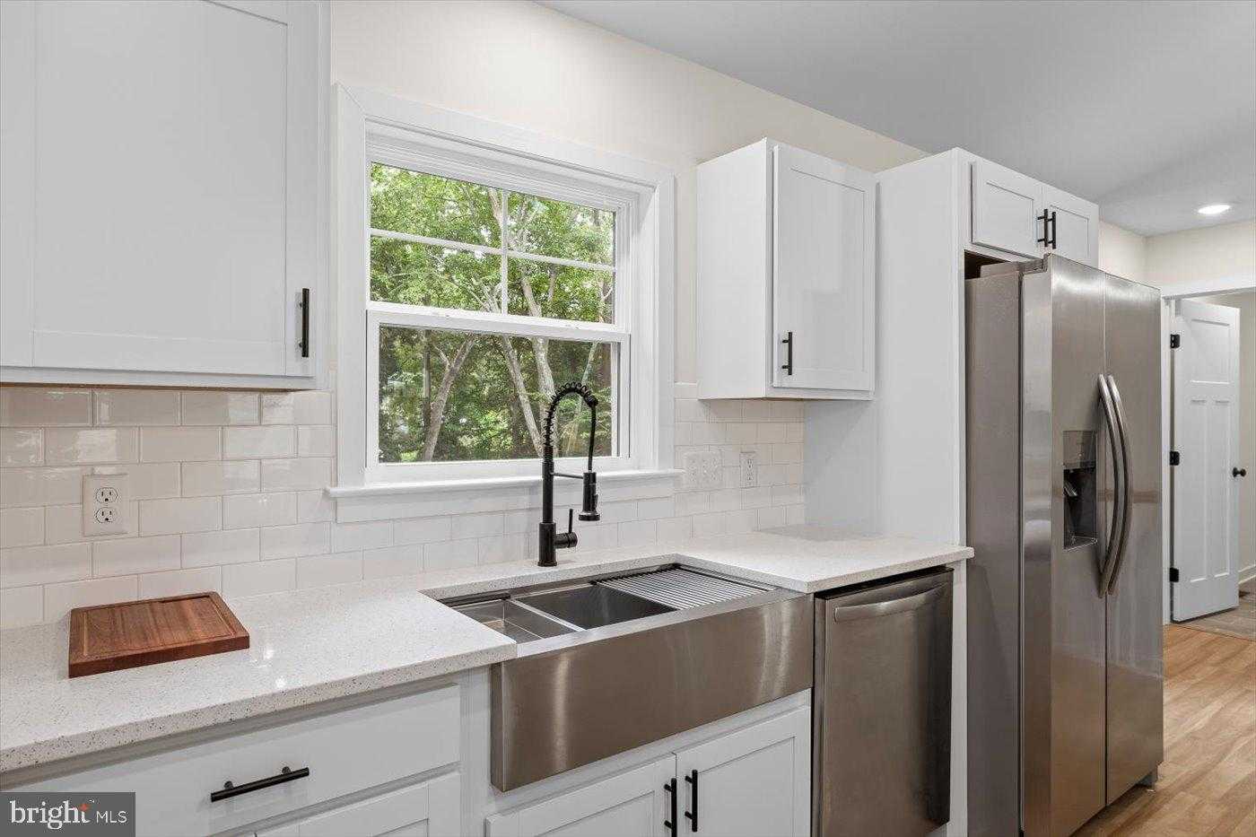 8339 Kennedy Dr photo 17