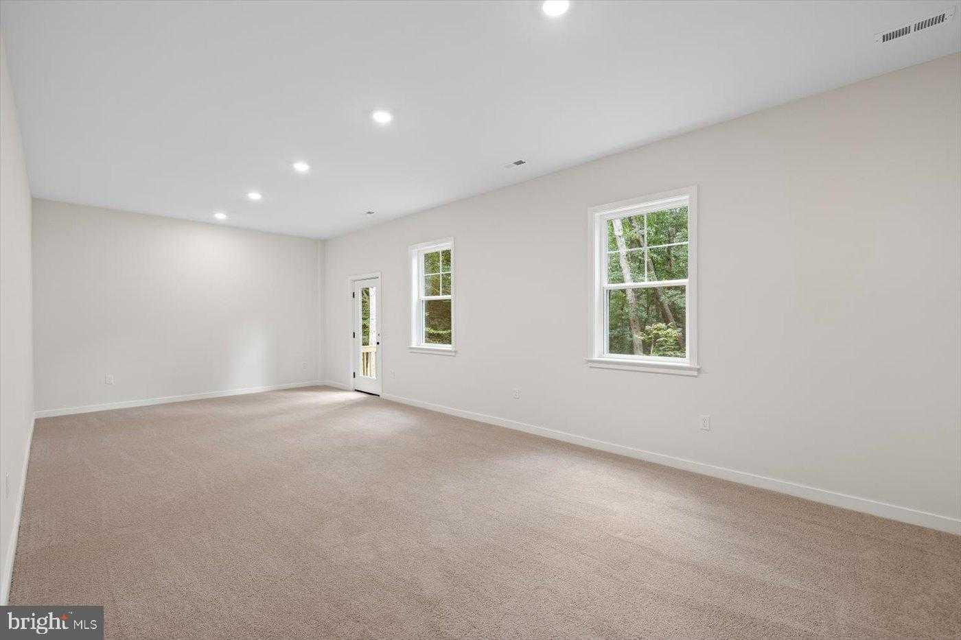 8339 Kennedy Dr photo 37