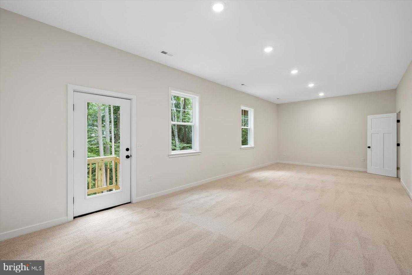 8339 Kennedy Dr photo 39