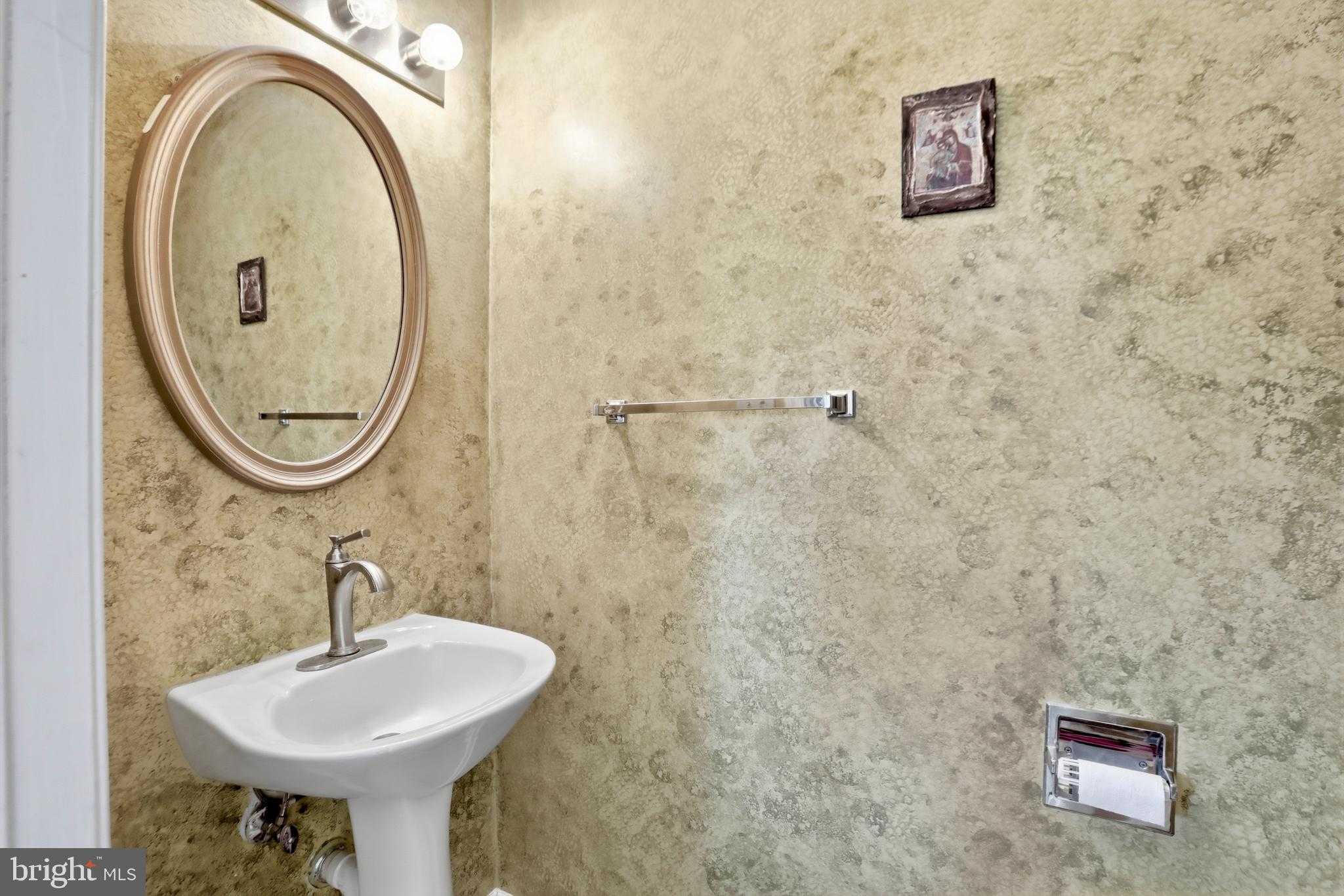 145 Maplewood CT photo 14