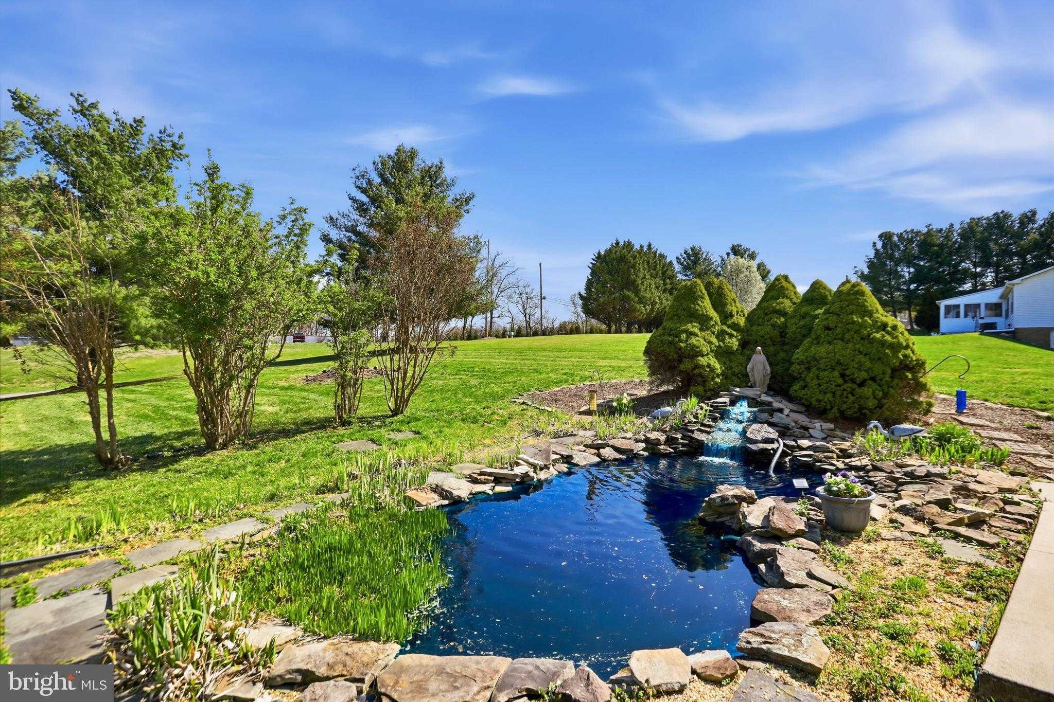 145 Maplewood CT photo 26