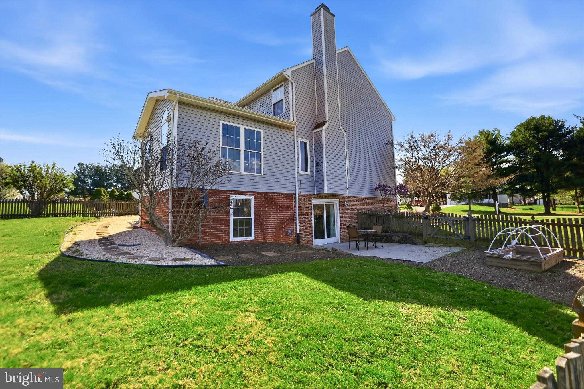 145 Maplewood CT photo 30