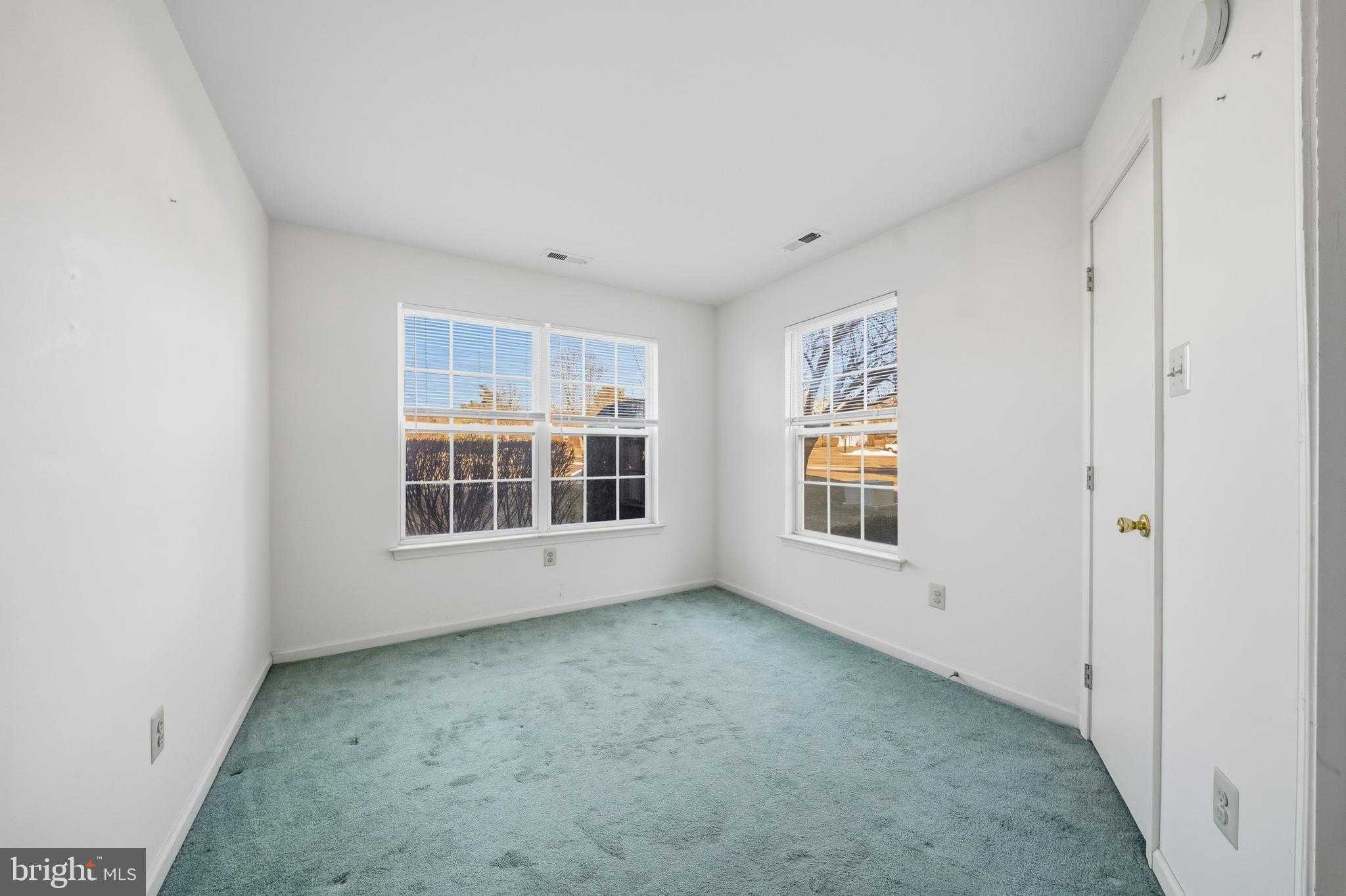 1011 Denby CT photo 10