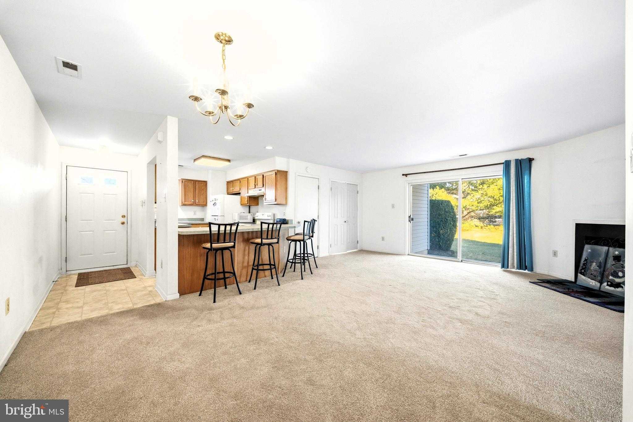 1011 Denby CT photo 7