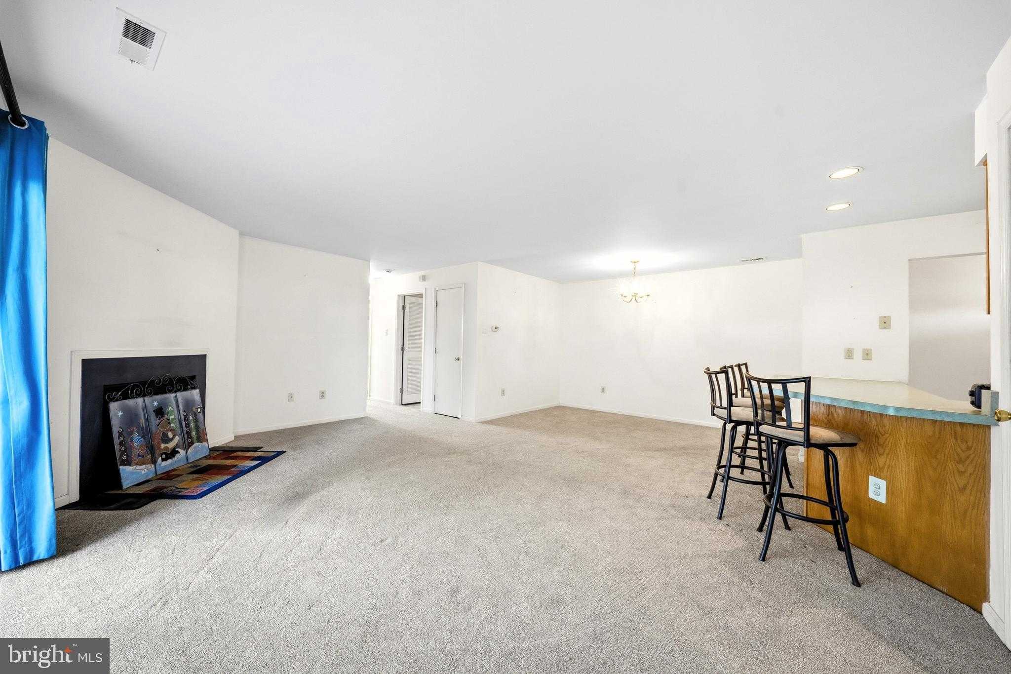 1011 Denby CT photo 9