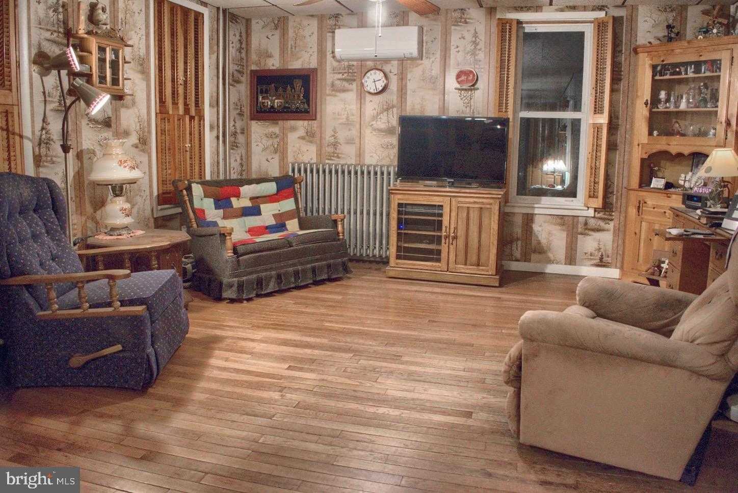 507 Liberty St photo 10