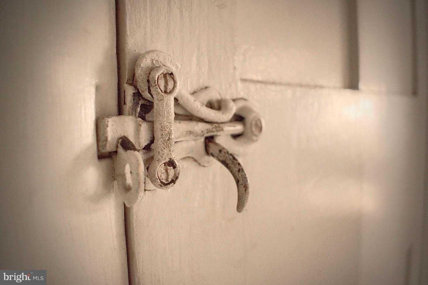 507 Liberty St photo 11