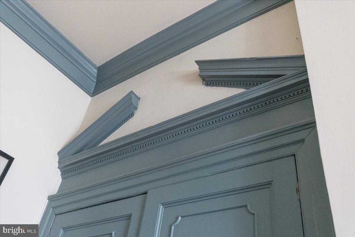 113 N Fairfax St photo 17