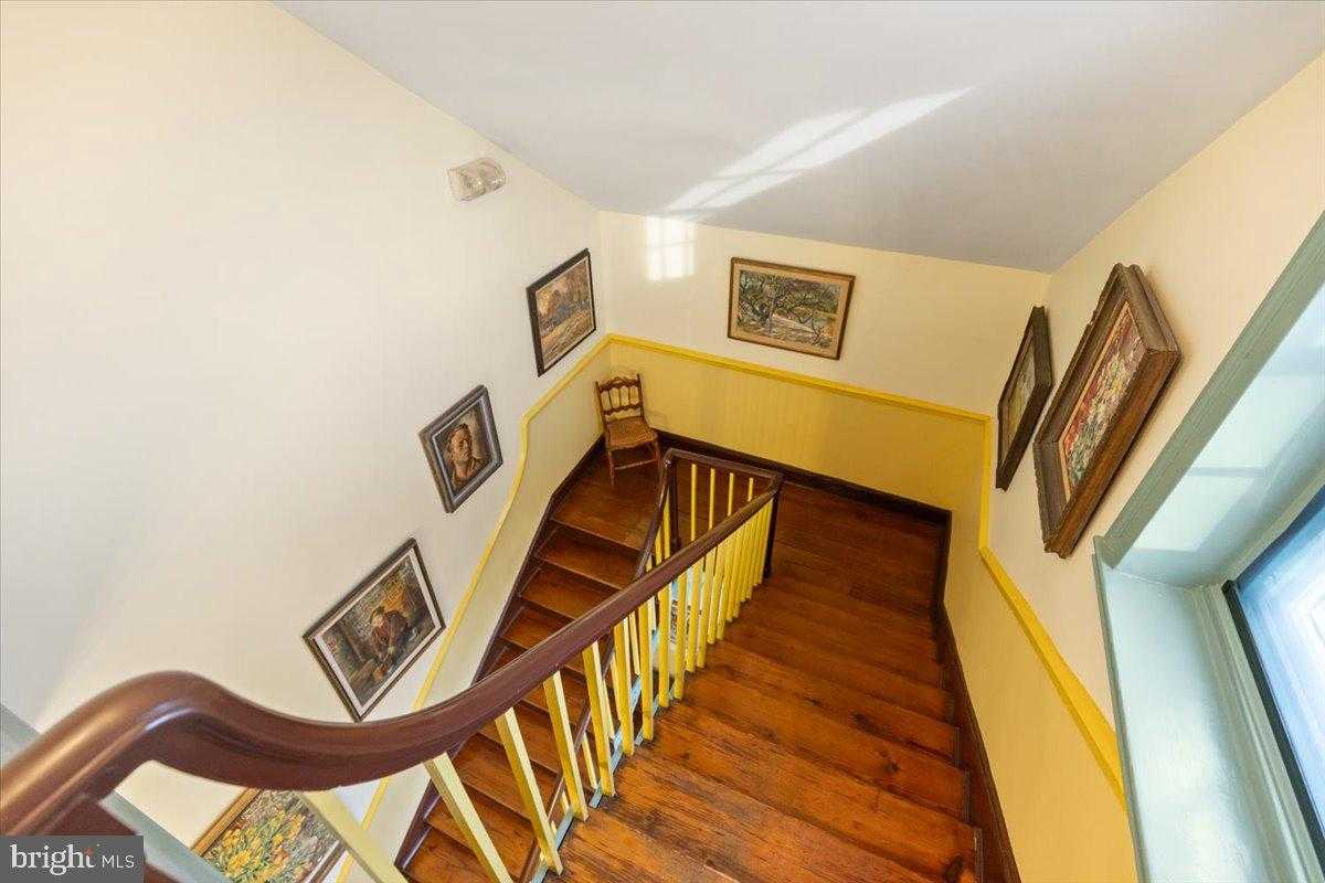 113 N Fairfax St photo 22