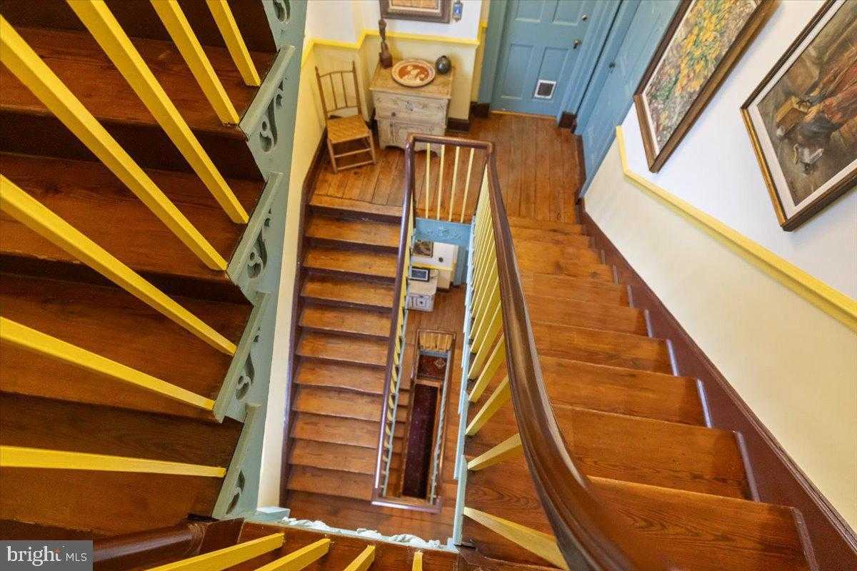 113 N Fairfax St photo 37