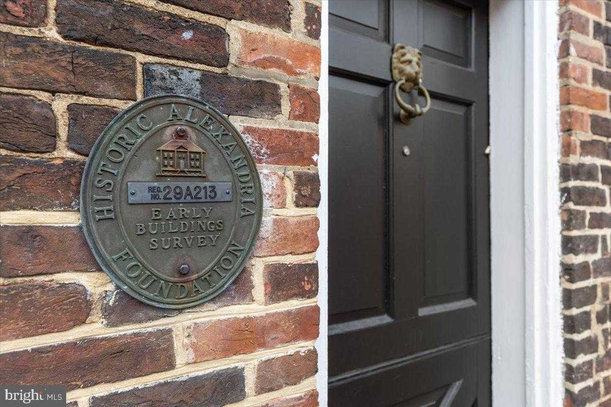 113 N Fairfax St photo 60