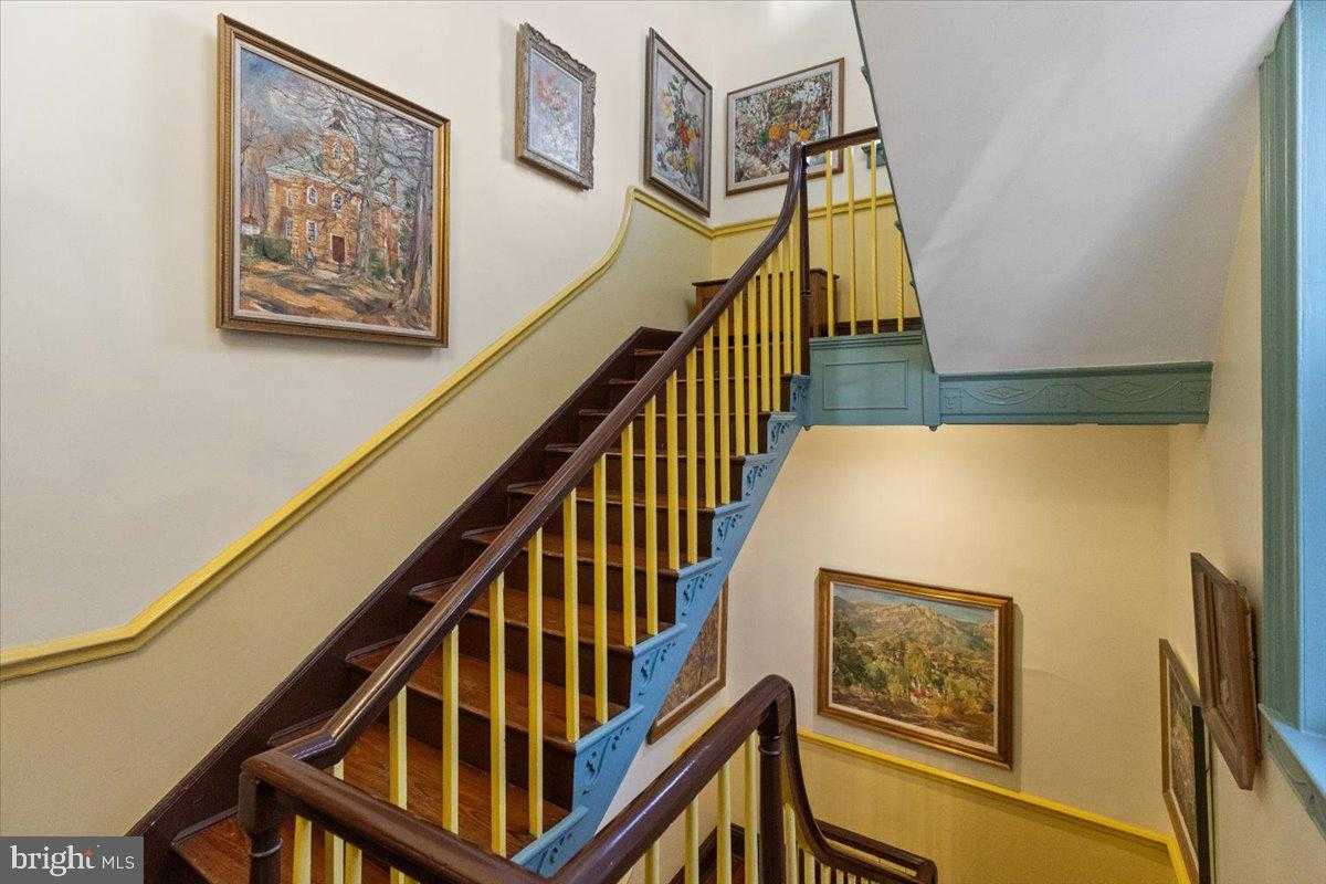 113 N Fairfax St photo 7