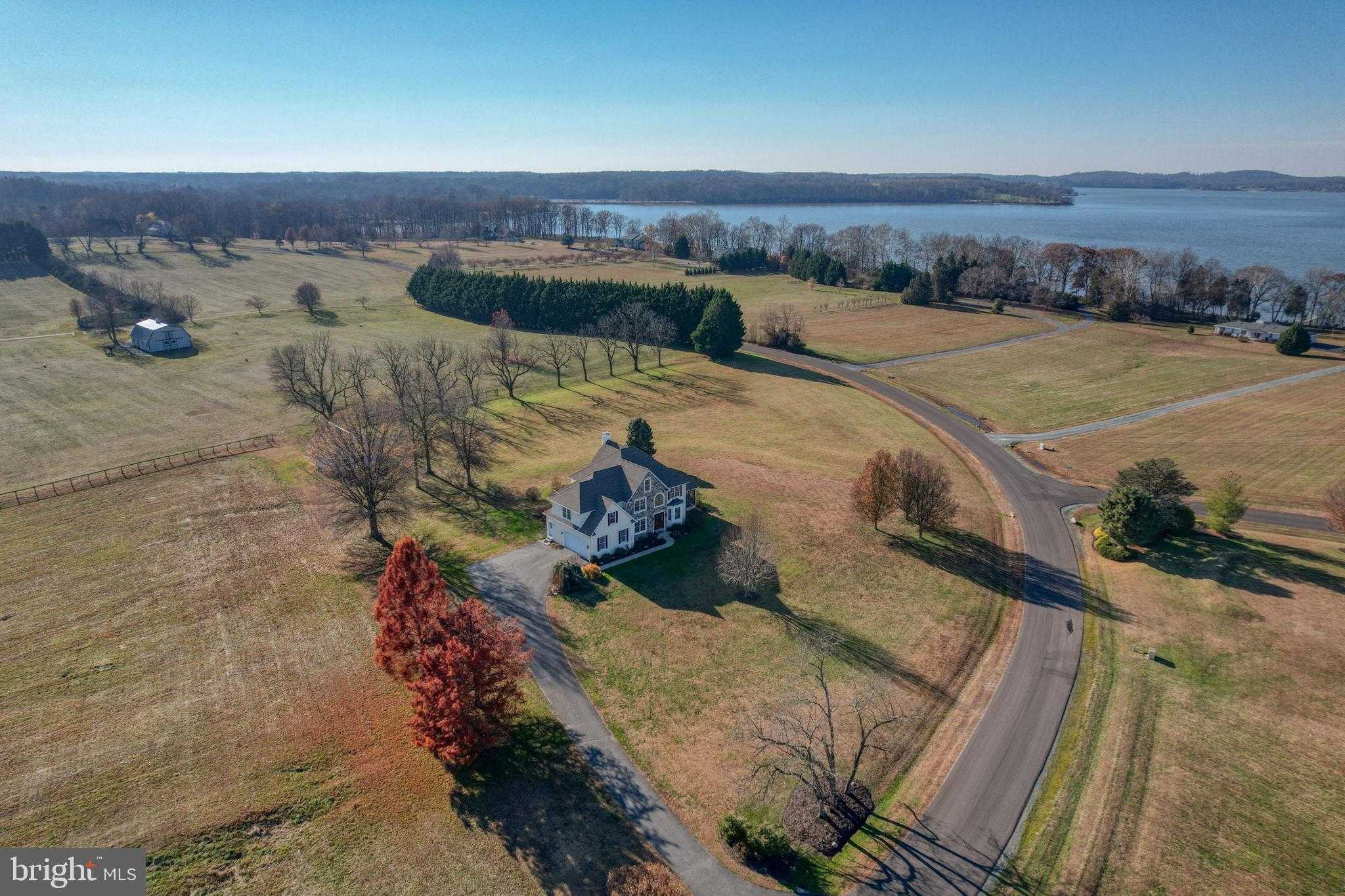 532 Stoney Battery Rd photo 3