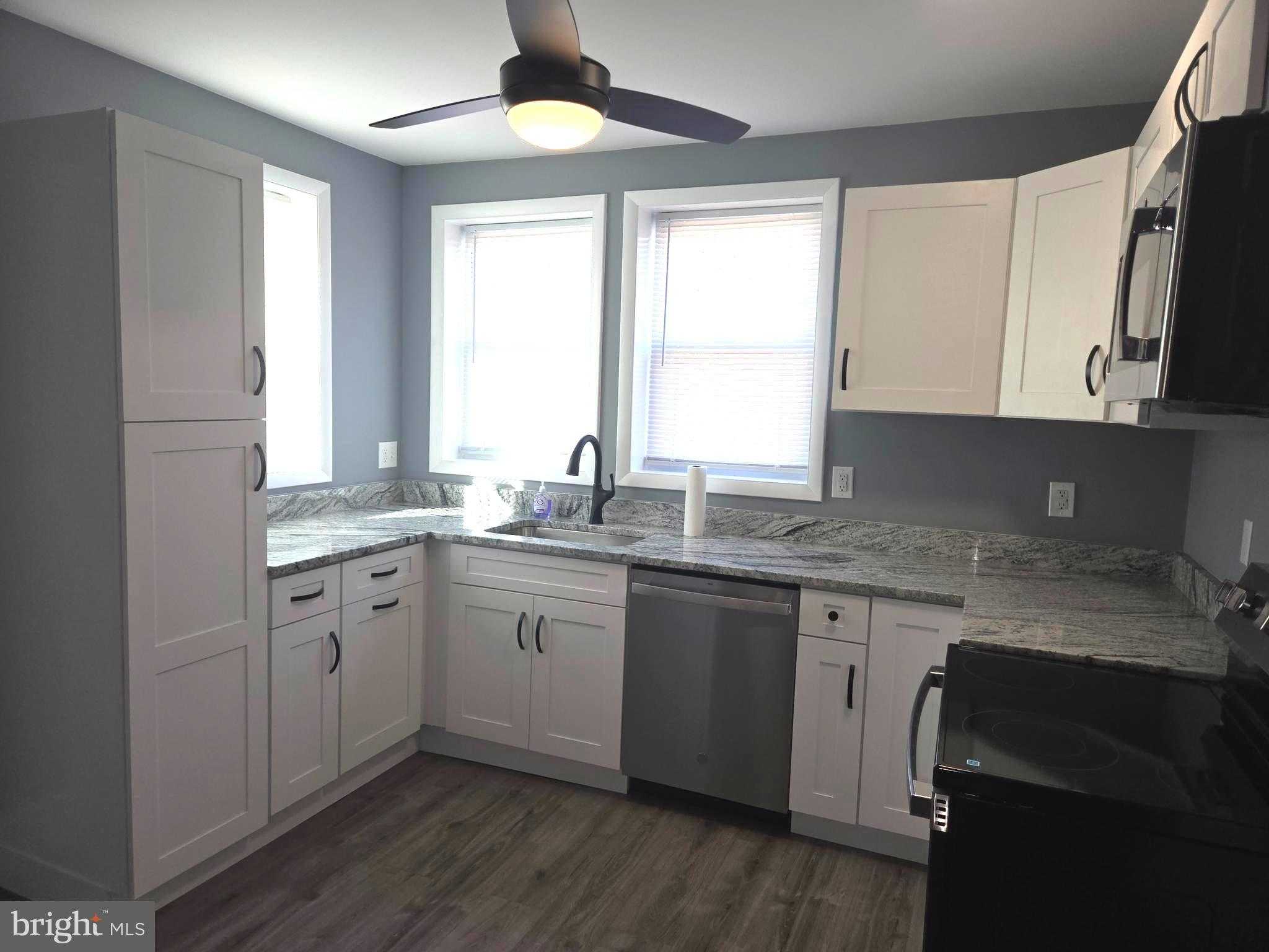 2909 Markley Ave photo 4