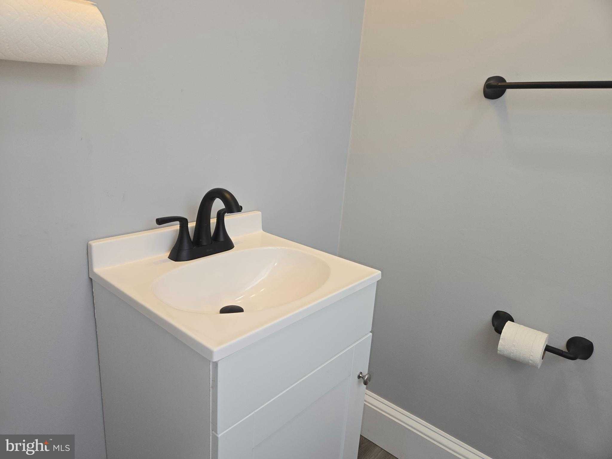 2909 Markley Ave photo 8