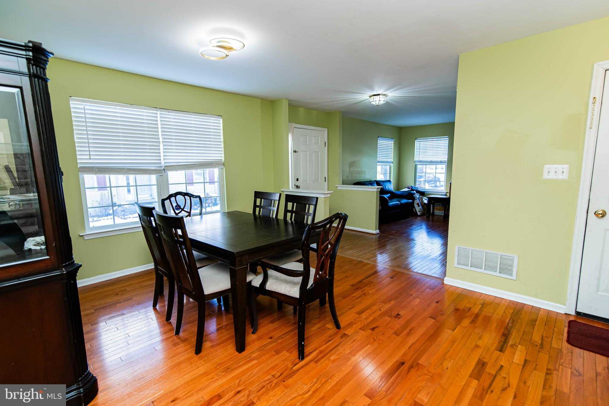 369 Wheatfield Cir photo 11