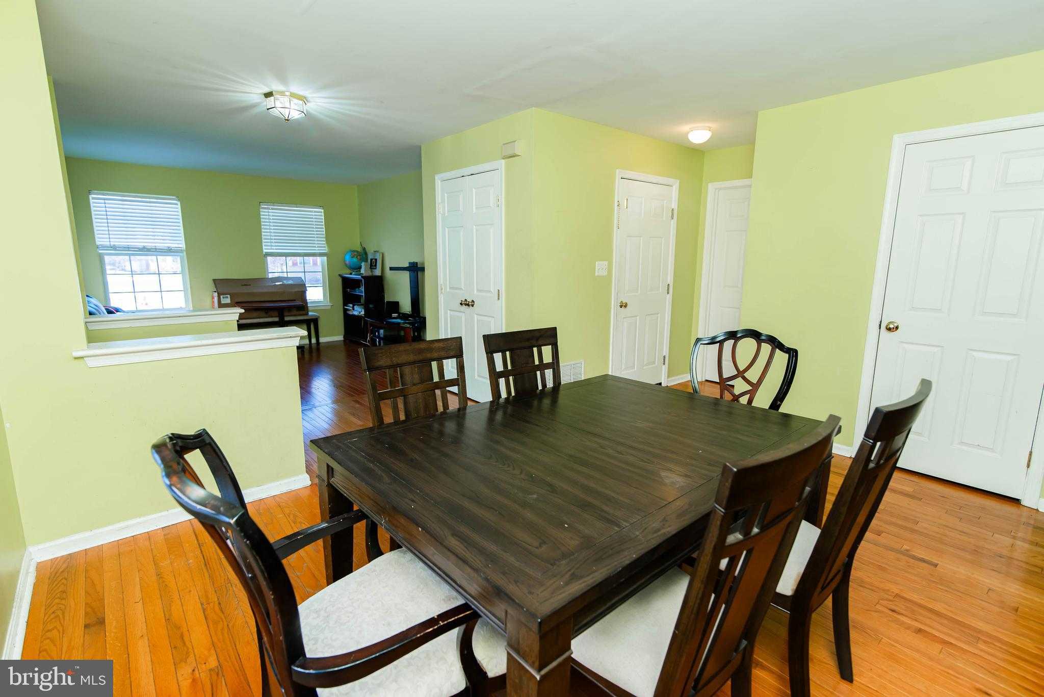 369 Wheatfield Cir photo 15