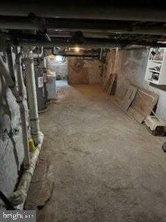 135 N Wilton St photo 3