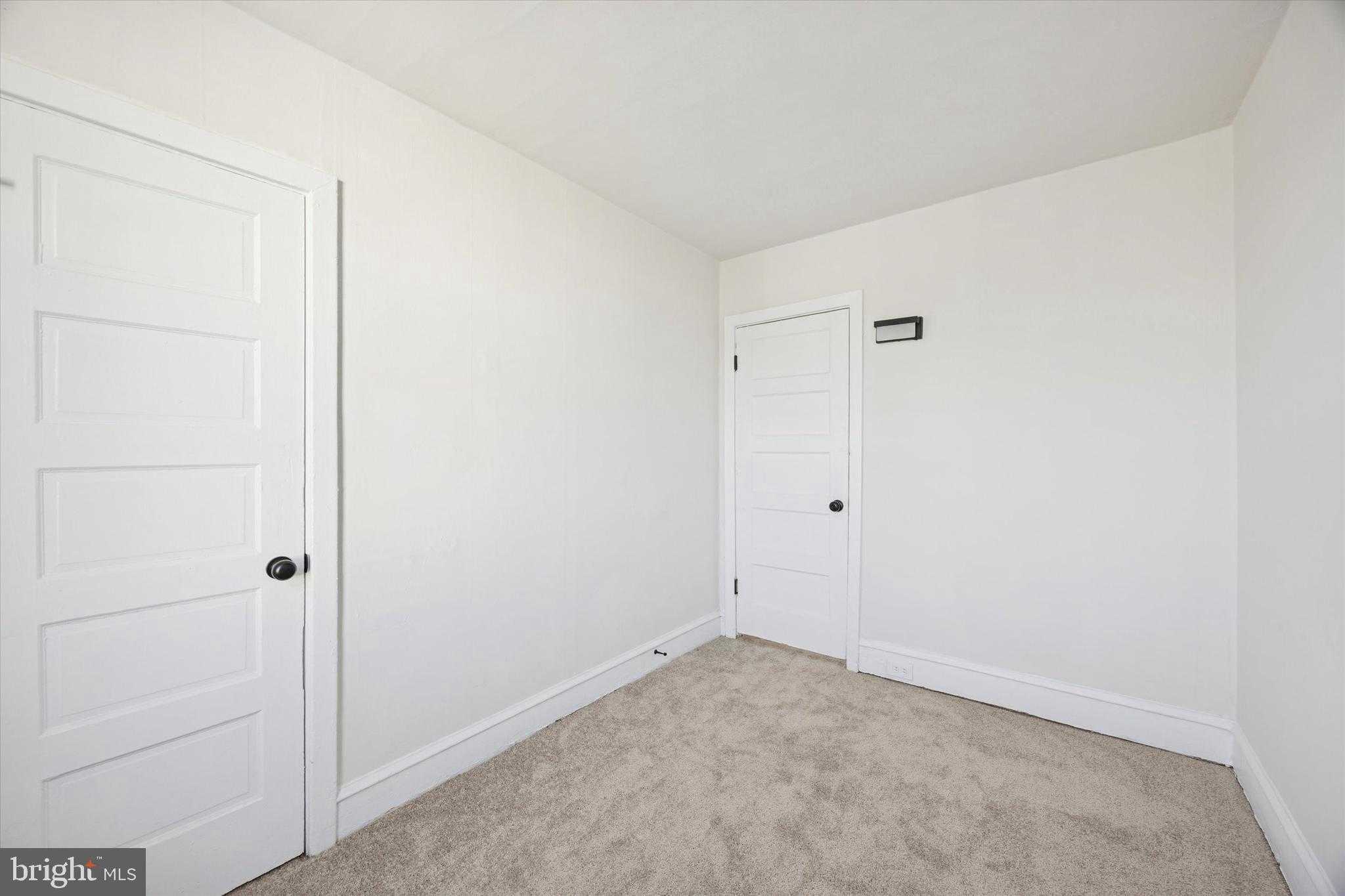 2537 S Millick St photo 10