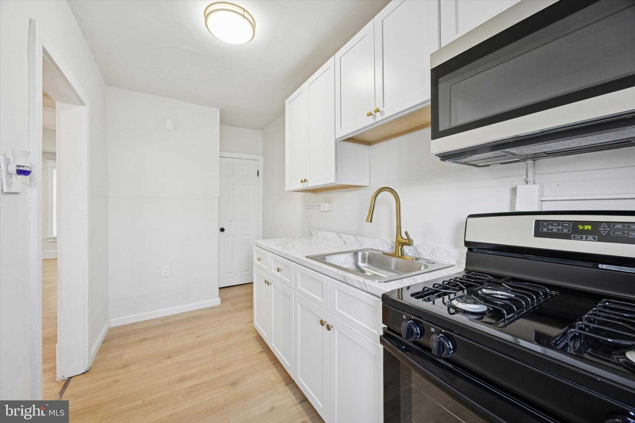 2537 S Millick St photo 8