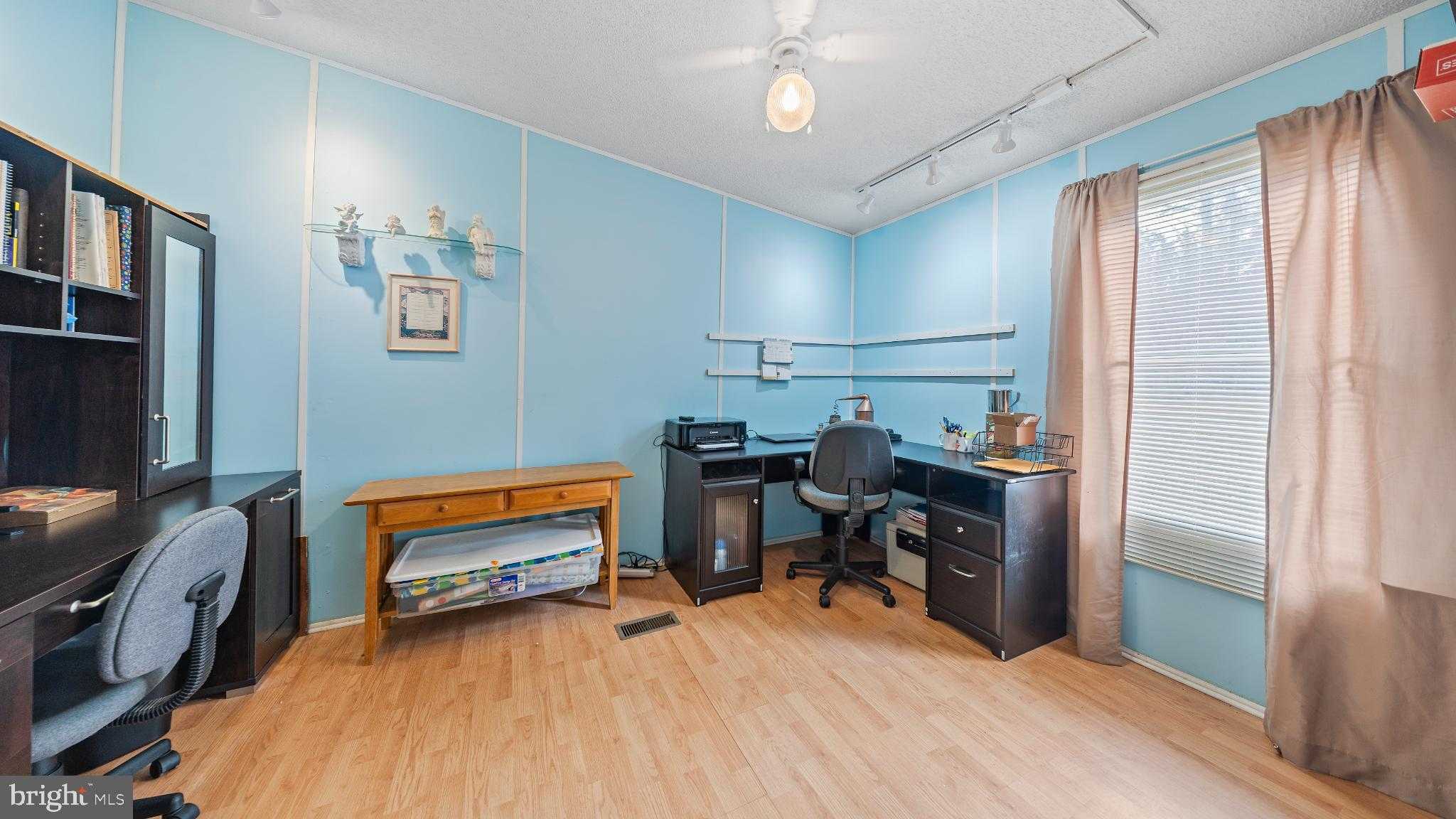 32520 Seatick Rd photo 17