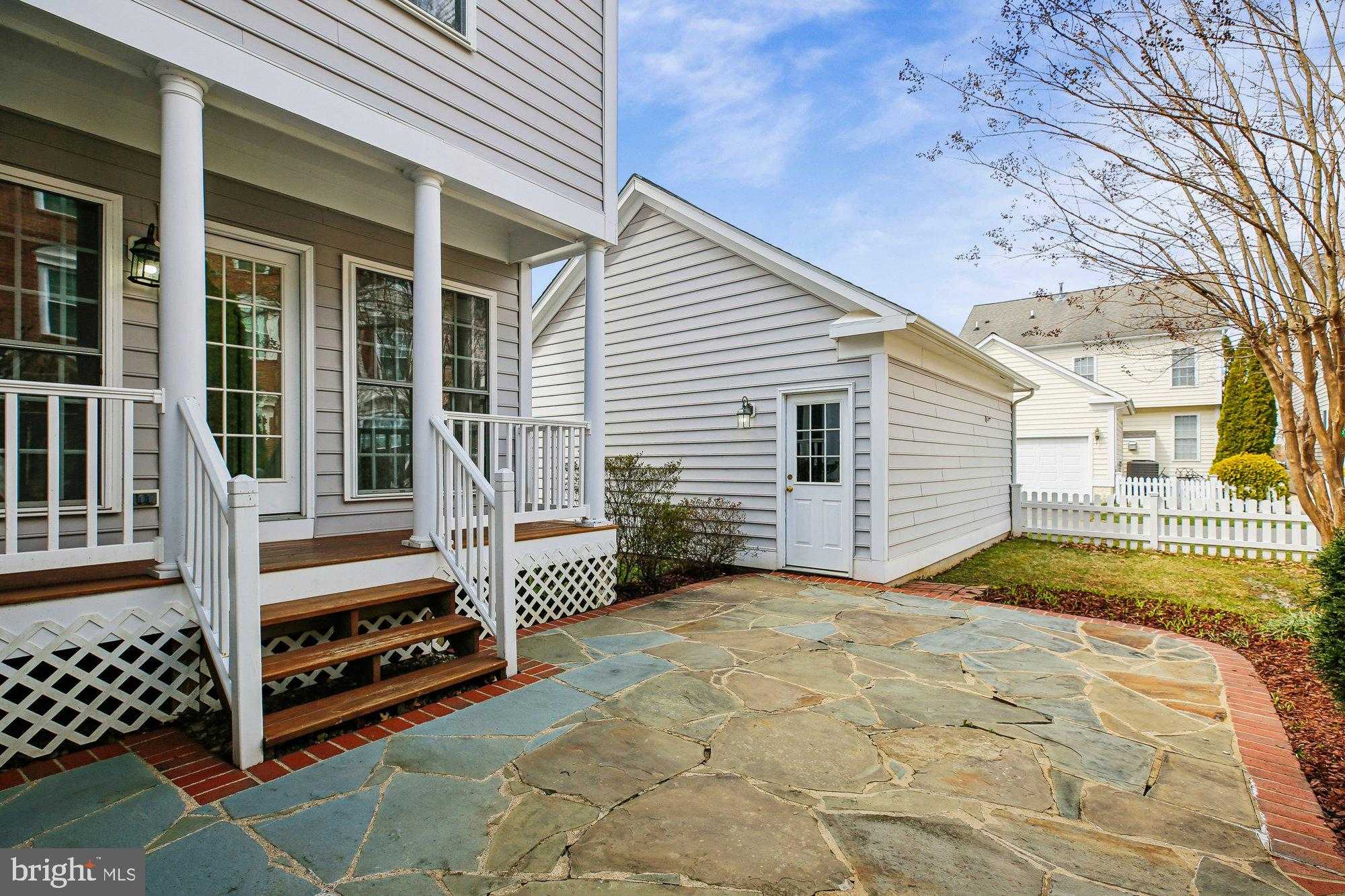 1379 Main St photo 54