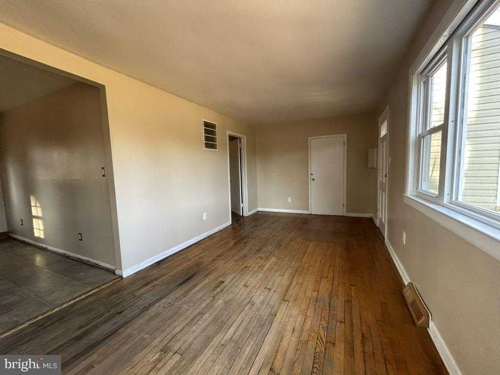 11924 Montgomery Ln photo 11