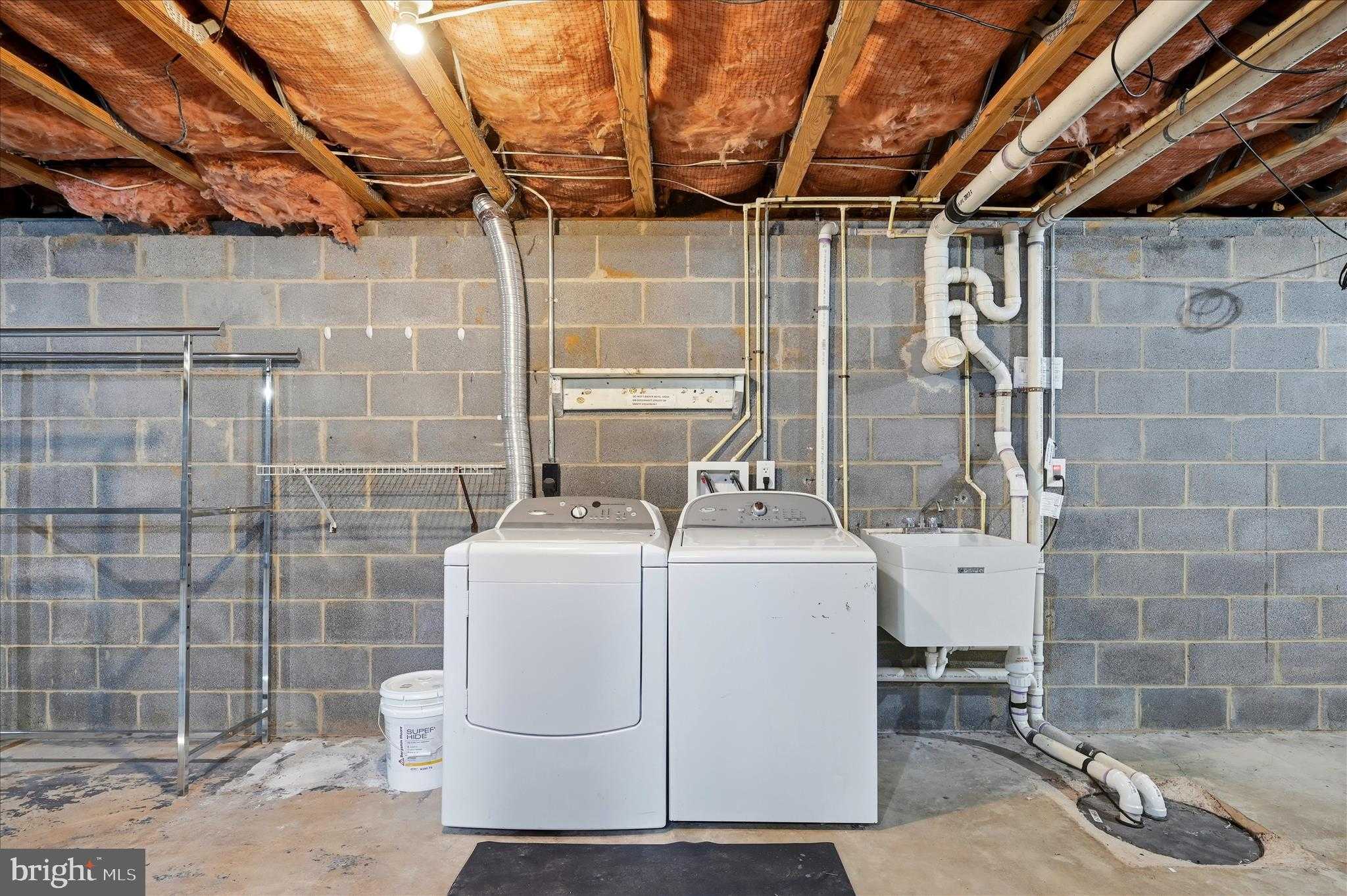 804 N Reymann St photo 37