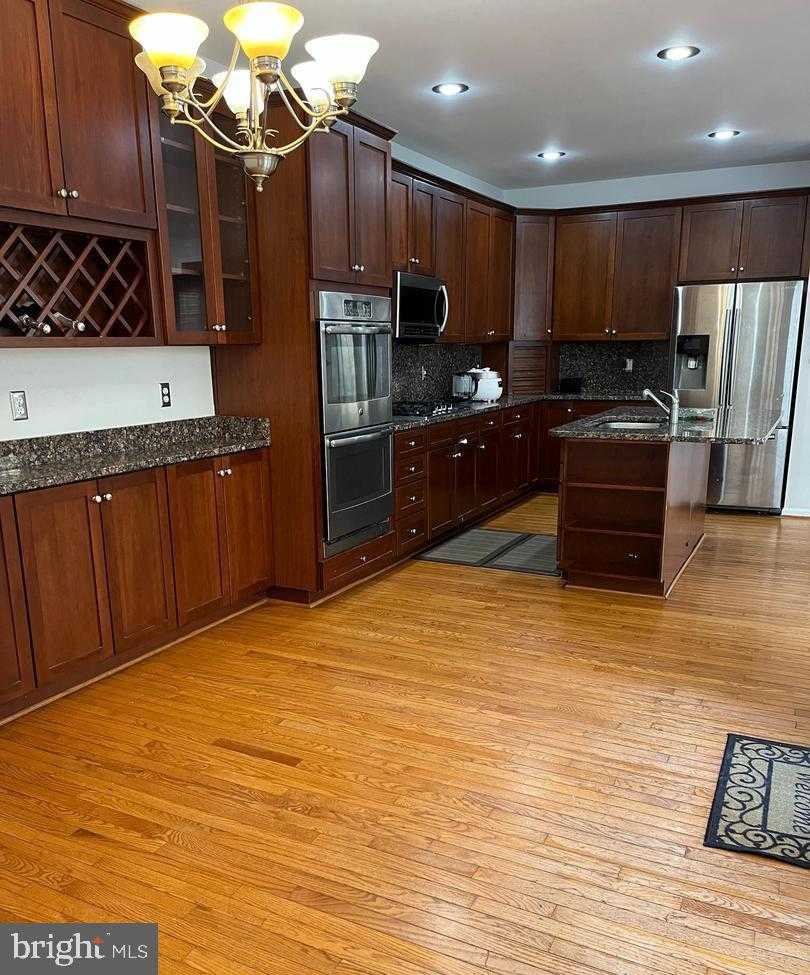 9163 Stonegarden Dr photo 6