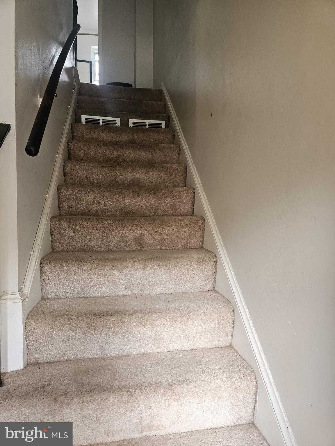 1760 E West Hwy photo 4