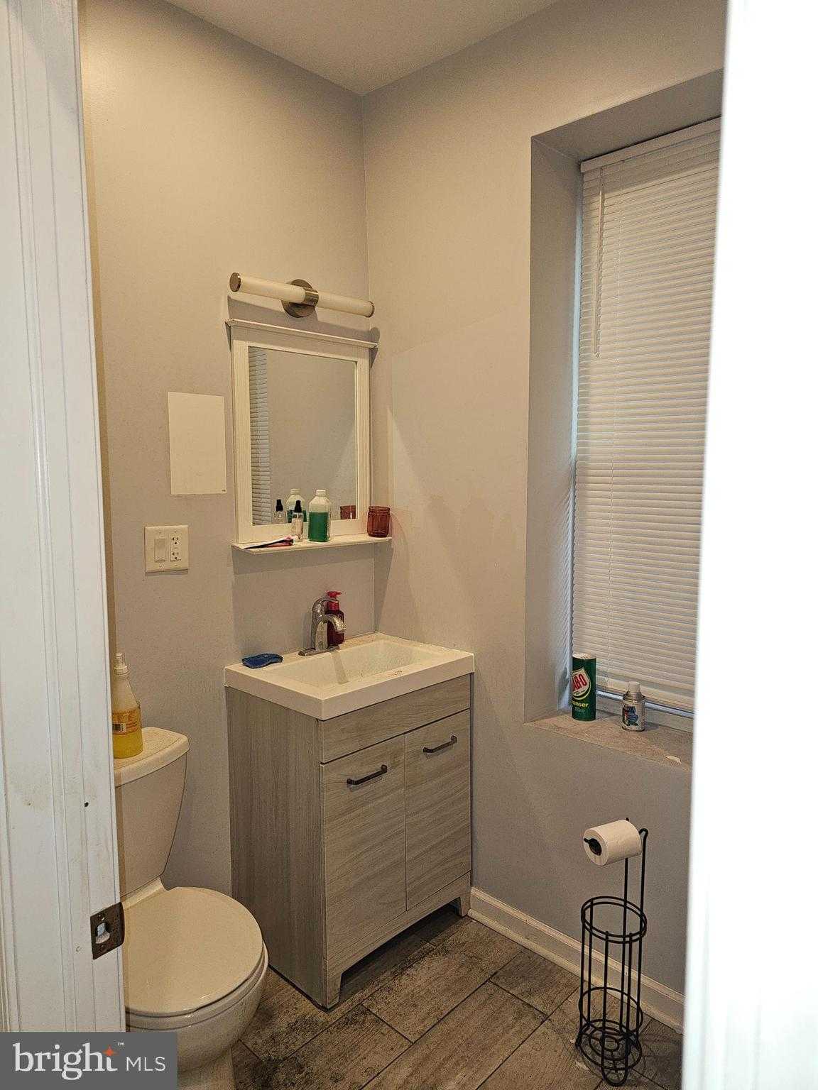 3212 W Diamond St photo 5