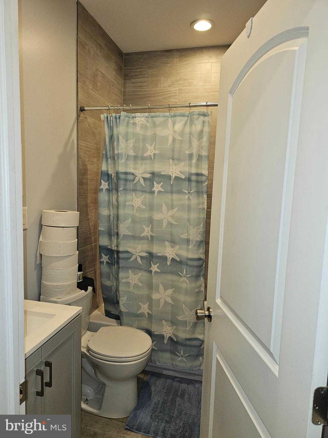 3212 W Diamond St photo 9