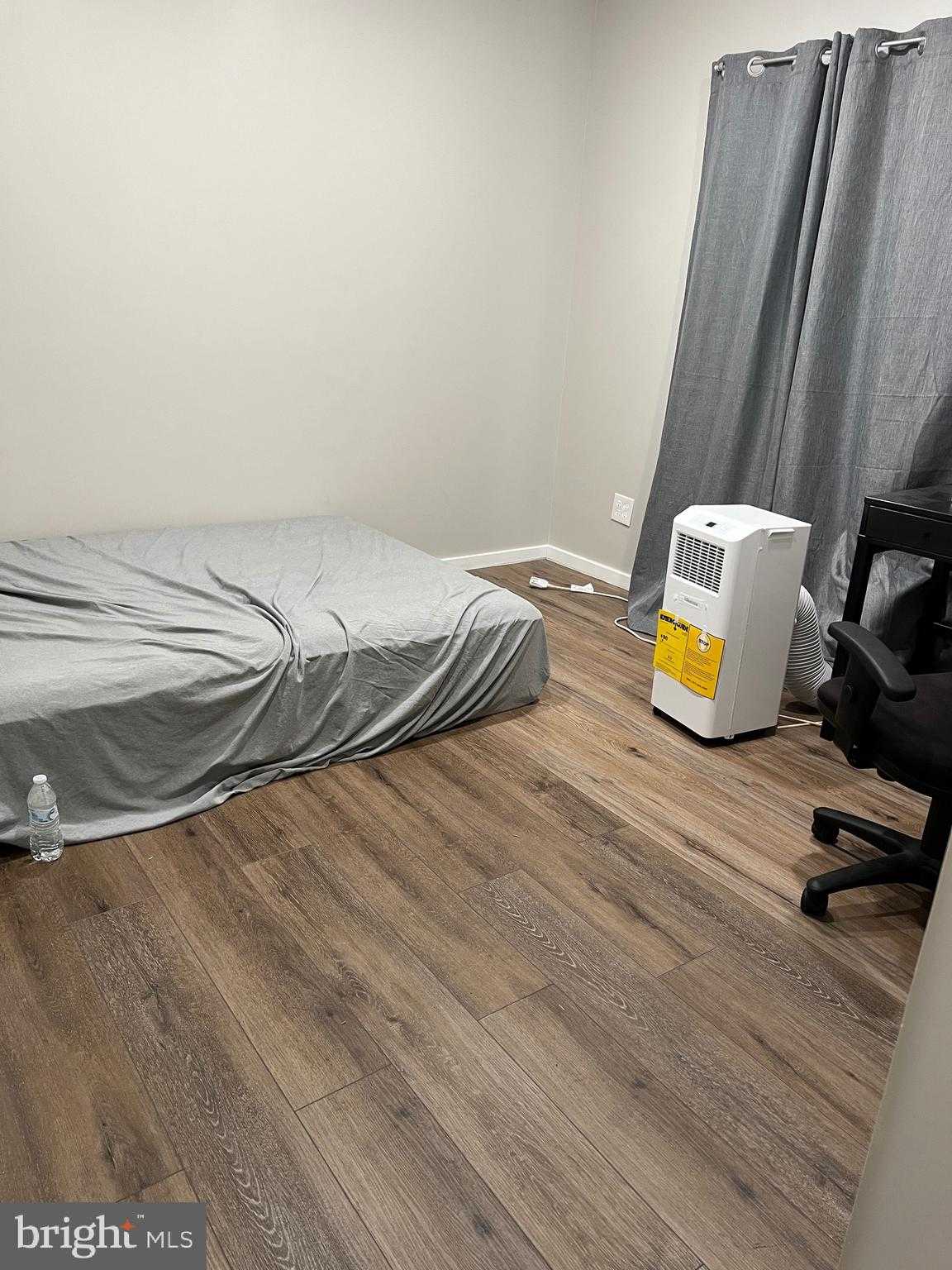 465 Baltimore Ave photo 13