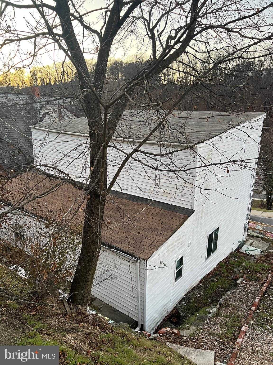 465 Baltimore Ave photo 29