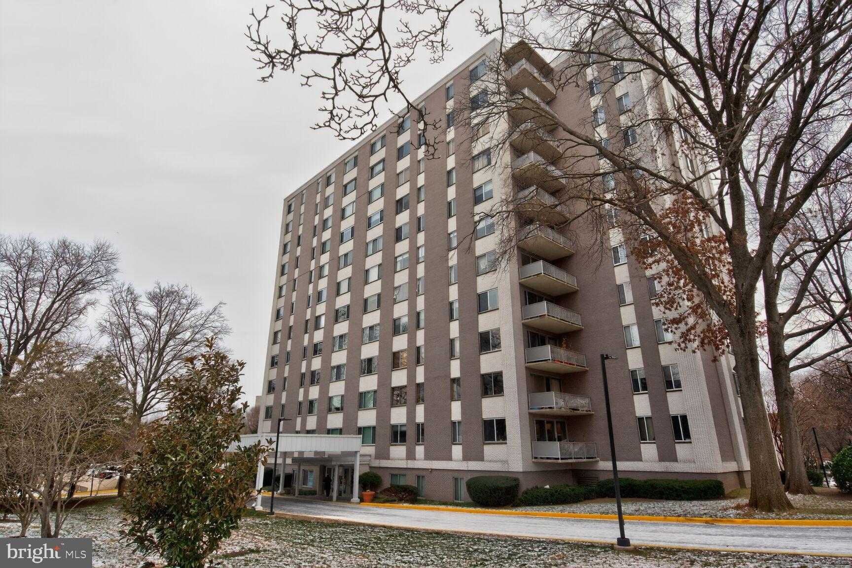 8315 N Brook Ln photo 16