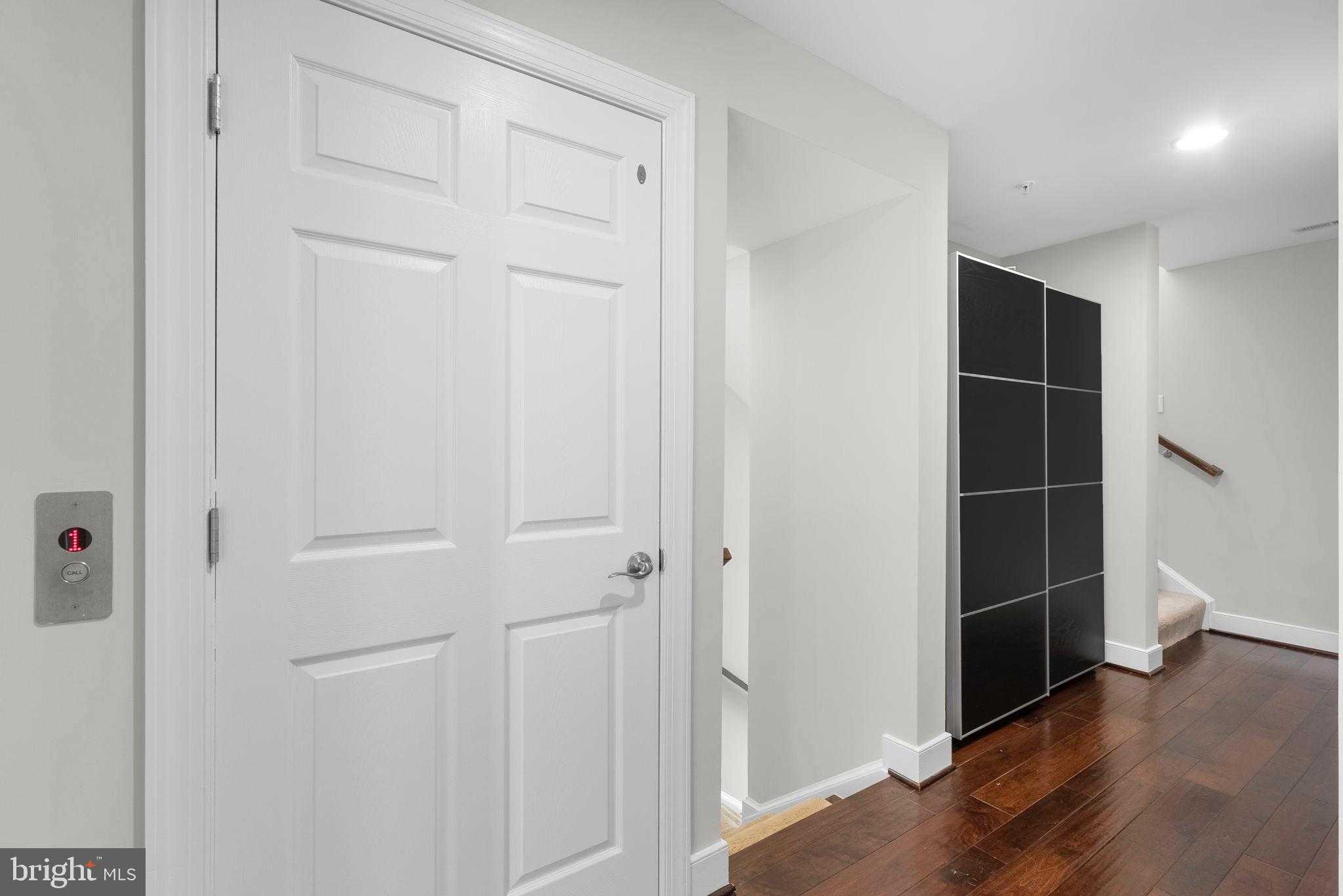 606 Crown Park Ave photo 25