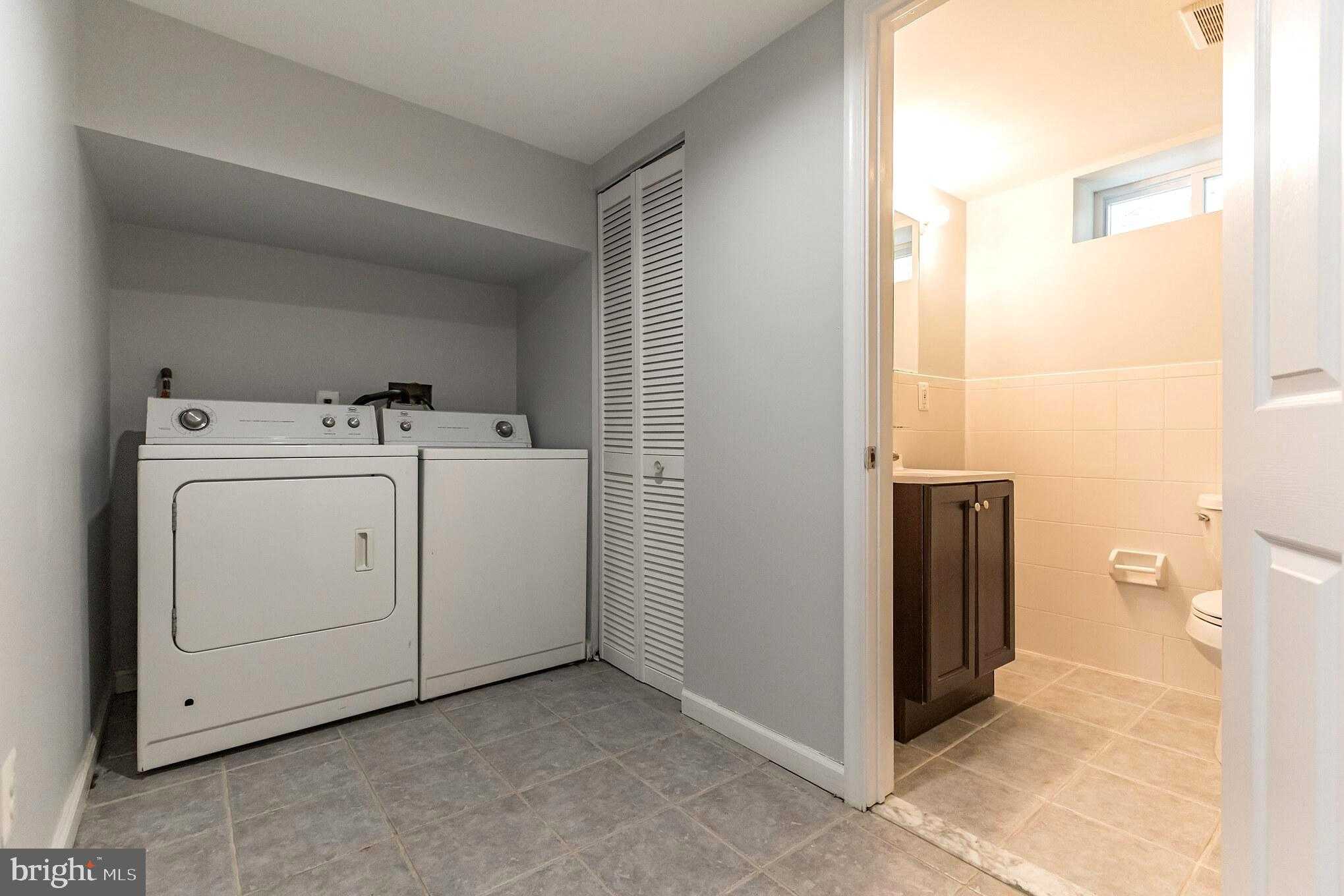 1616 Webster St photo 24