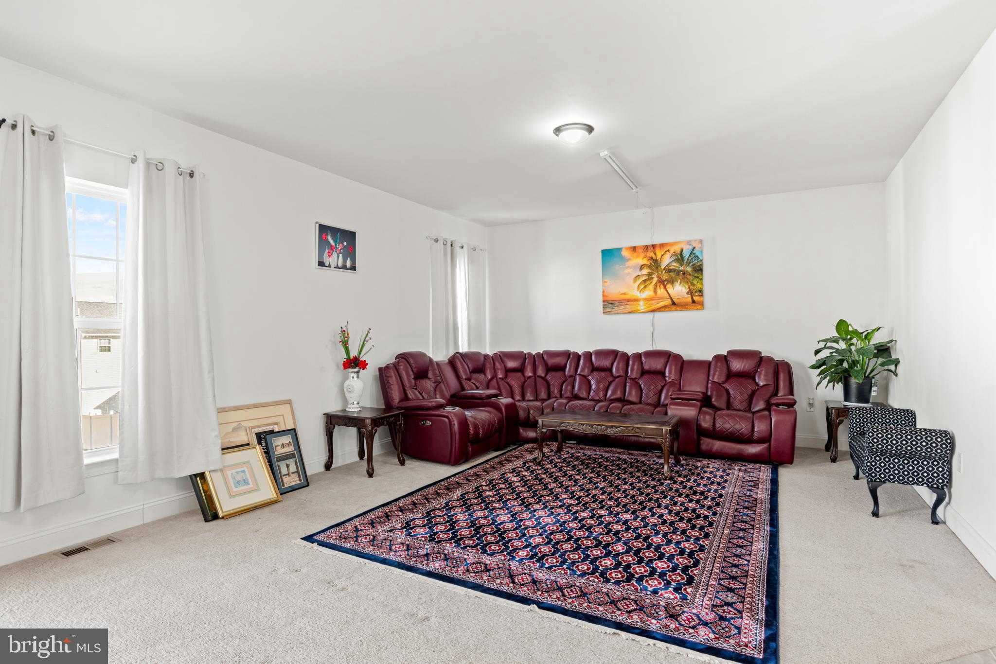 911 Ashfield Dr photo 14