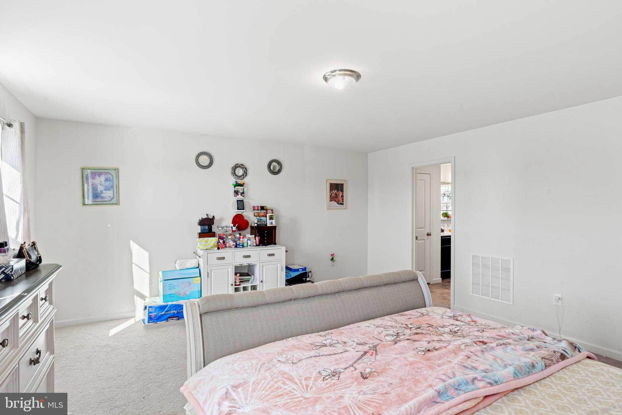 911 Ashfield Dr photo 27