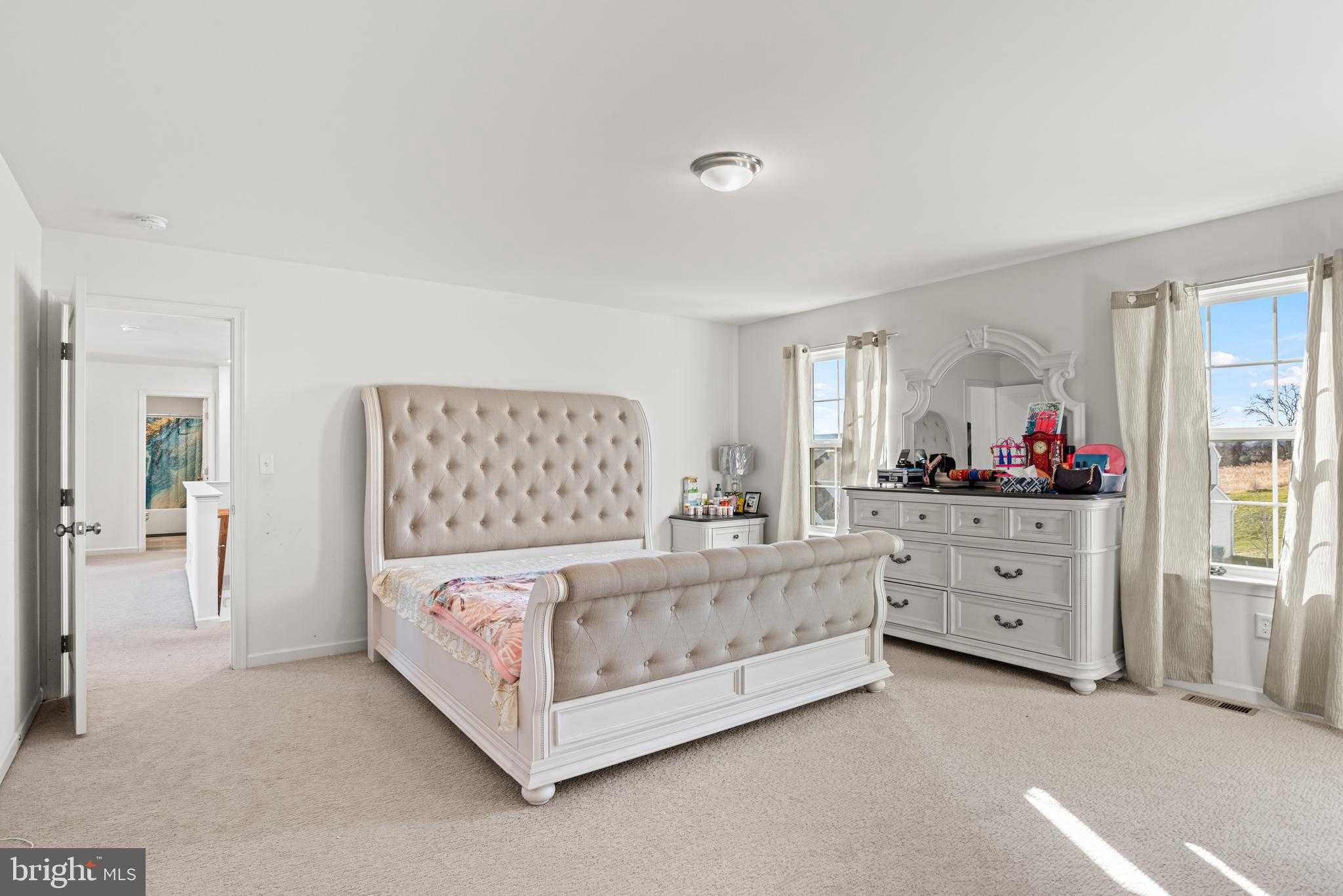 911 Ashfield Dr photo 28