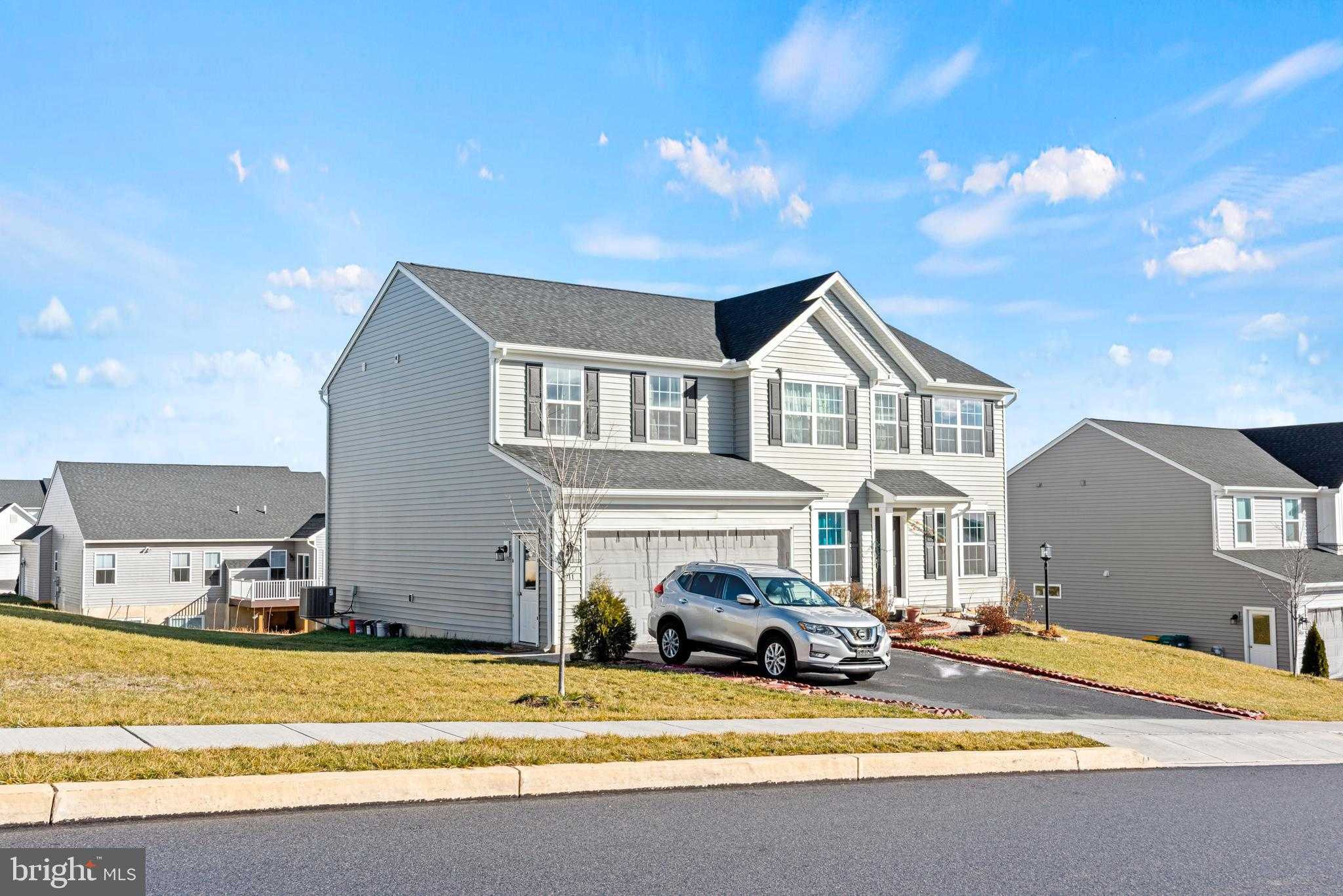 911 Ashfield Dr photo 39