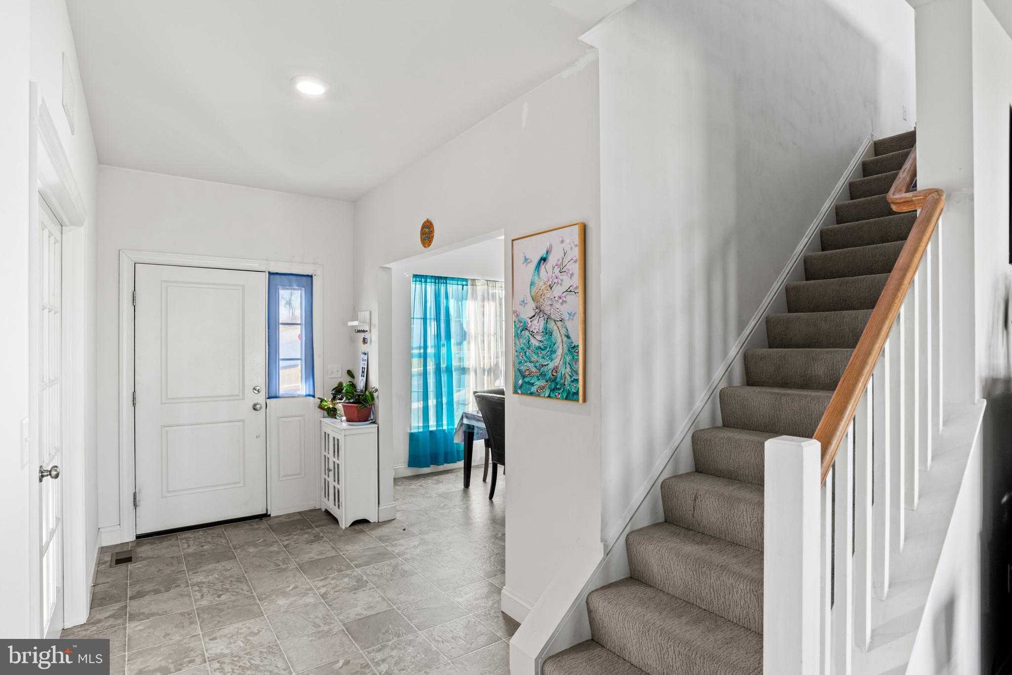 911 Ashfield Dr photo 5