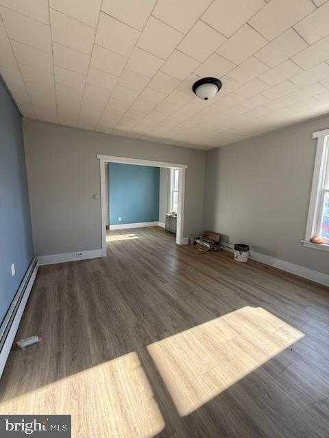 236 N Pine St photo 3