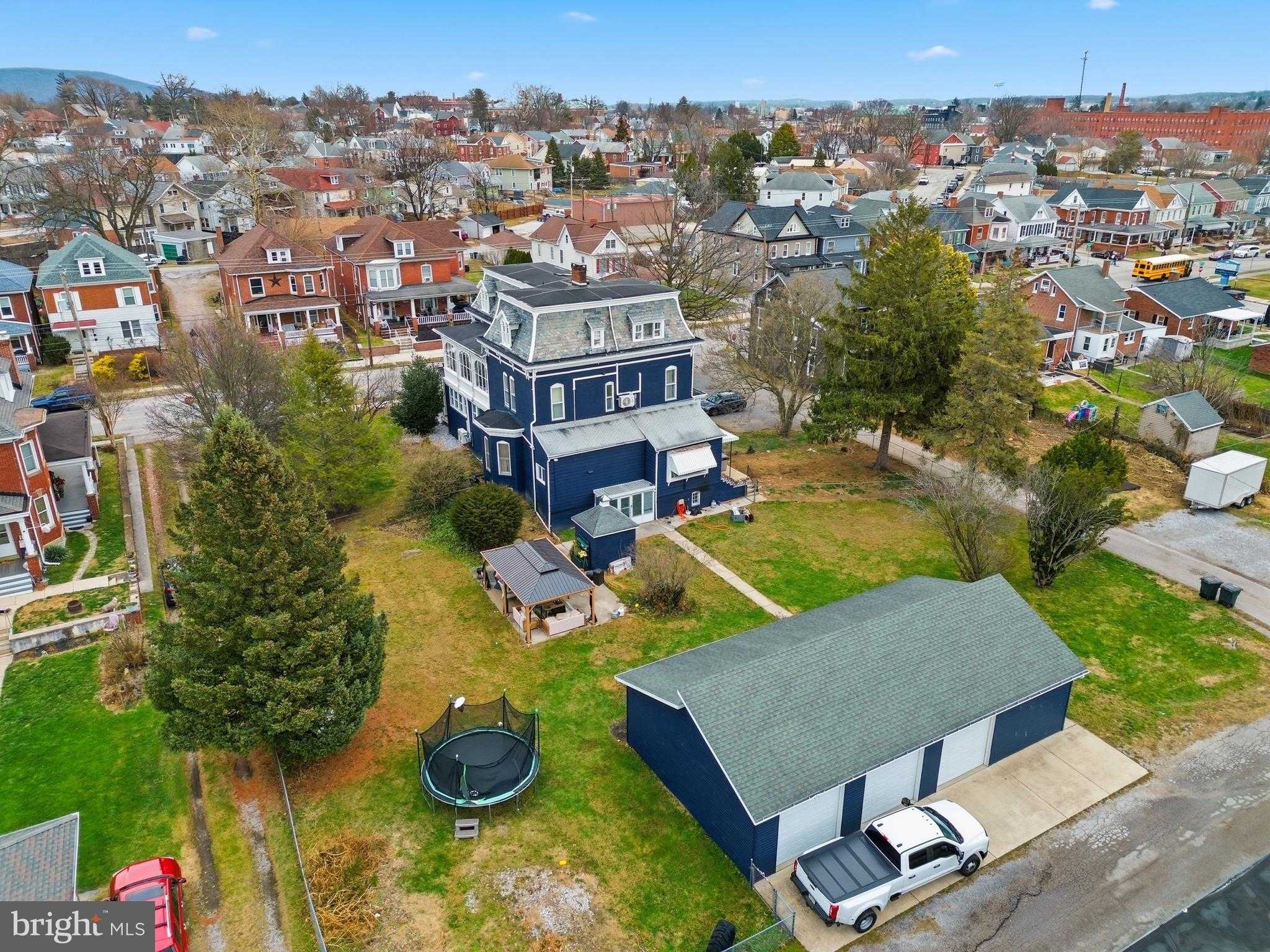 352 High St photo 65