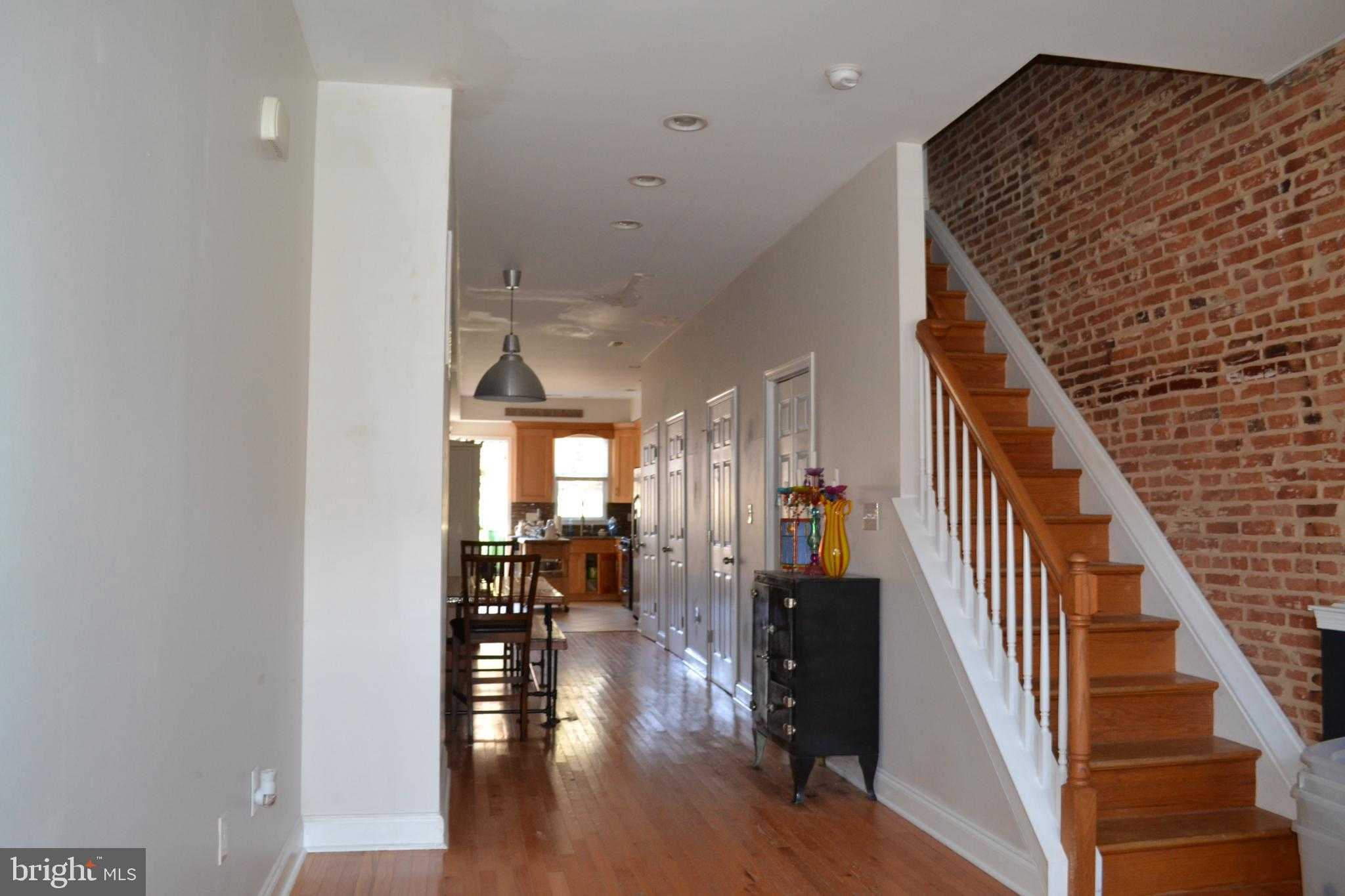 1410 N Bond St photo 10